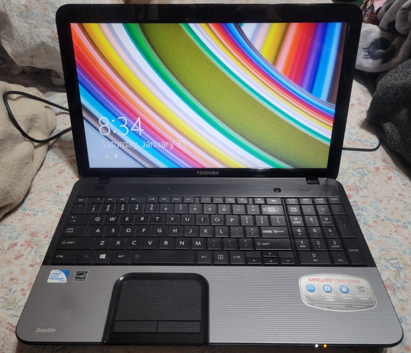 Toshiba Satellite C855-S5350 Intel Pentium CPU B980 @ 2.40GHz 6GB RAM w HD