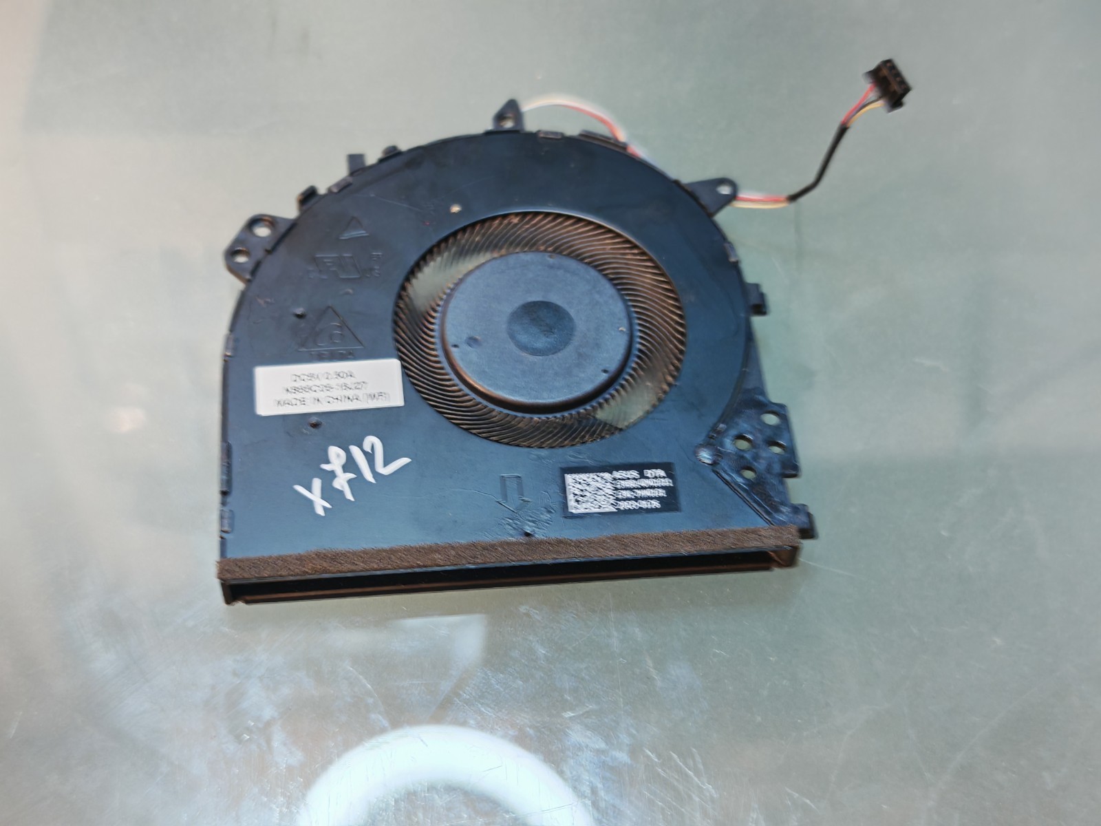ASUS VIVOBOOK 17 X712 M710 X512 F512 FAN FAN 13N1-7HM0101 13B0L40M01011