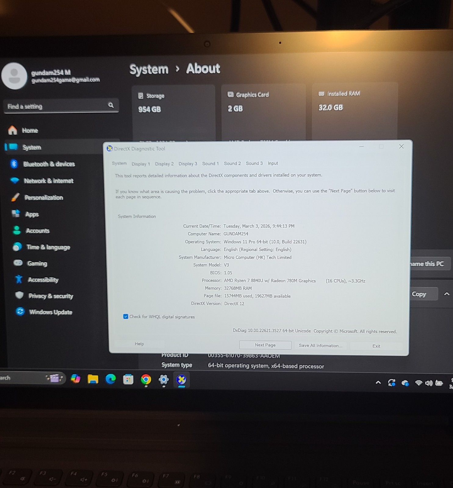MINISFORUM V3 3-in-1 Tablet PC – Ryzen 7 8840U – 32GB RAM – 1TB (Missing Pen)