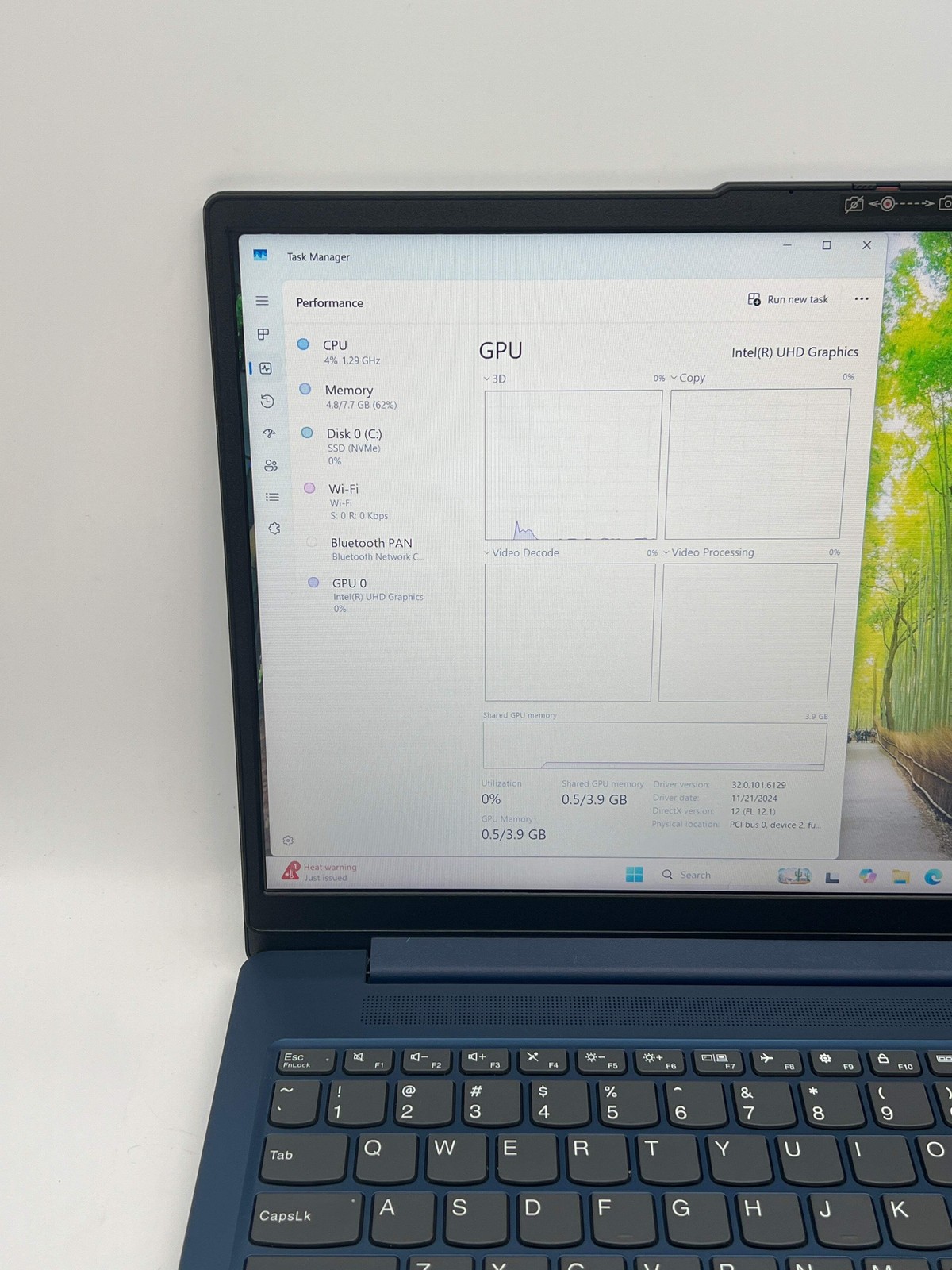 Lenovo IdeaPad Slim 3 15.6″ i3-N305 8GB 256GB – Used