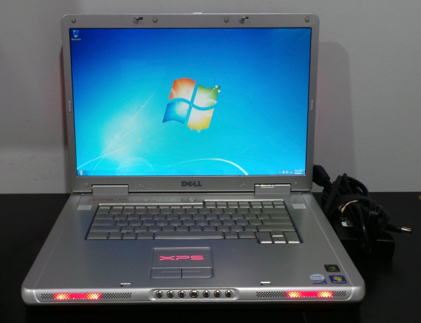 Dell XPS M1710 Intel 2.33GHz 4GB 17″ Retro Gaming Laptop Nvidia Quadro FX3500
