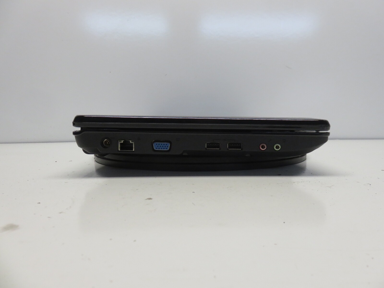 Acer Aspire 5517 AMD Athlon 64 TF-20 1.6GHz 3 GB NO HDD No Batt – FOR PARTS