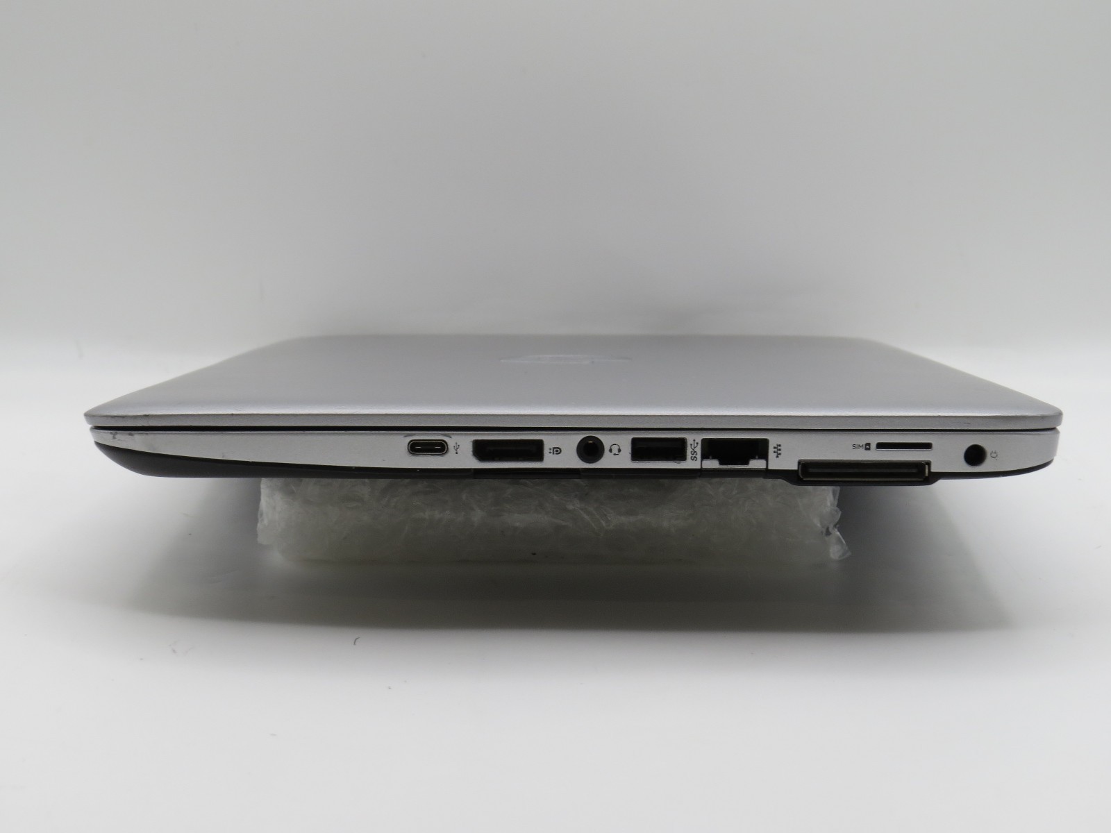HP Elitebook 840 G4 | i5-7300U @ 2.6GHz | 16GB DDR4 | 256GB m2 | No OS/AC