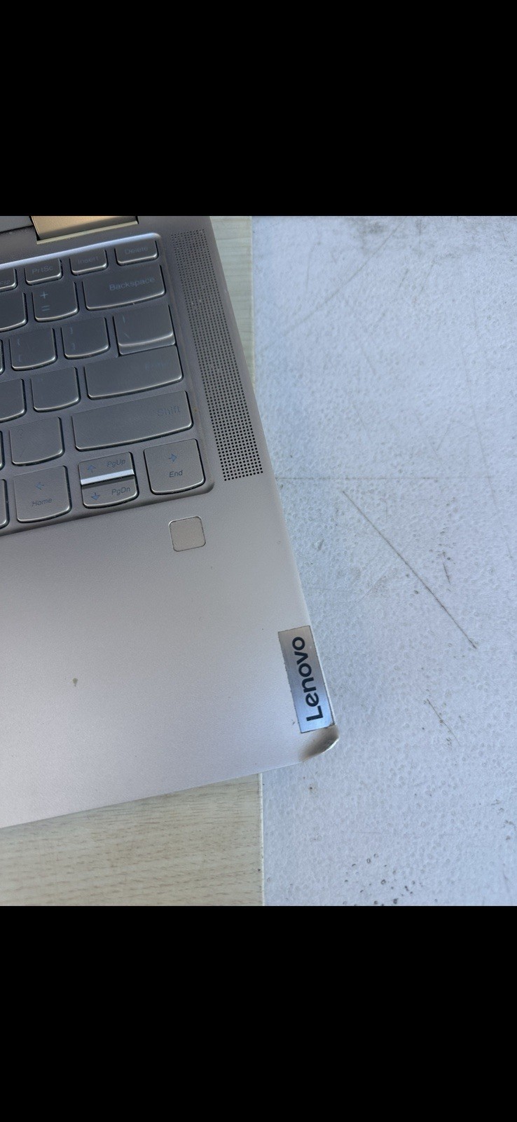 Lenovo Yoga C740-14IML 14″ Intel Laptop Corner Cracked Screen As Is Untested