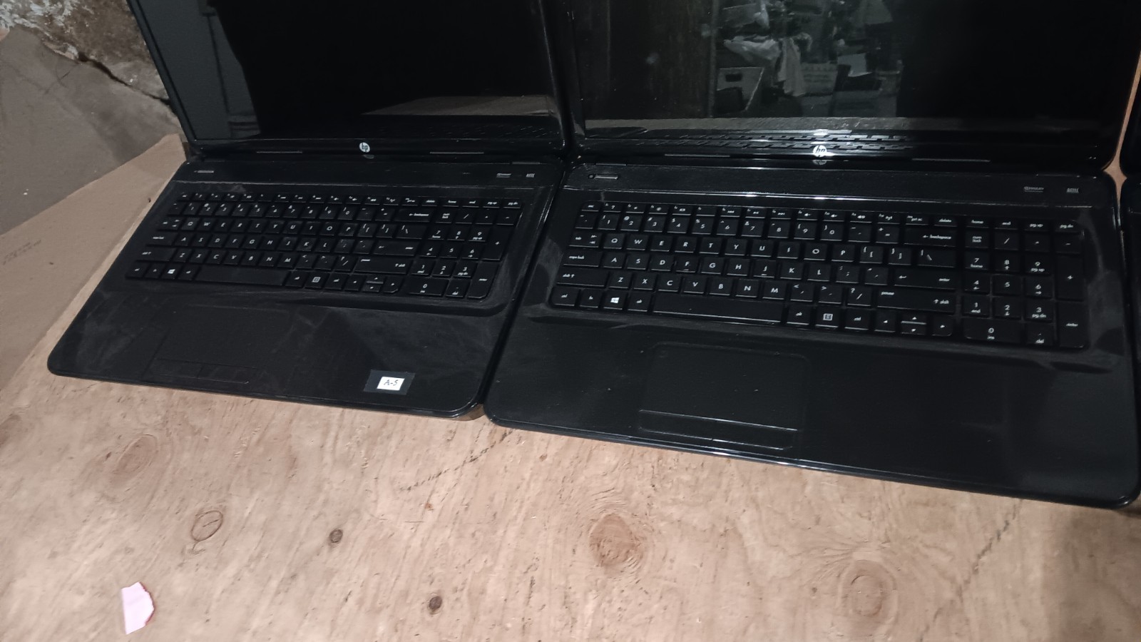 17.3″ HP Pavilion g7 Laptop Core i3-3110M @ 2.40 GHz 17.3″ LCD Screen AC Adapter