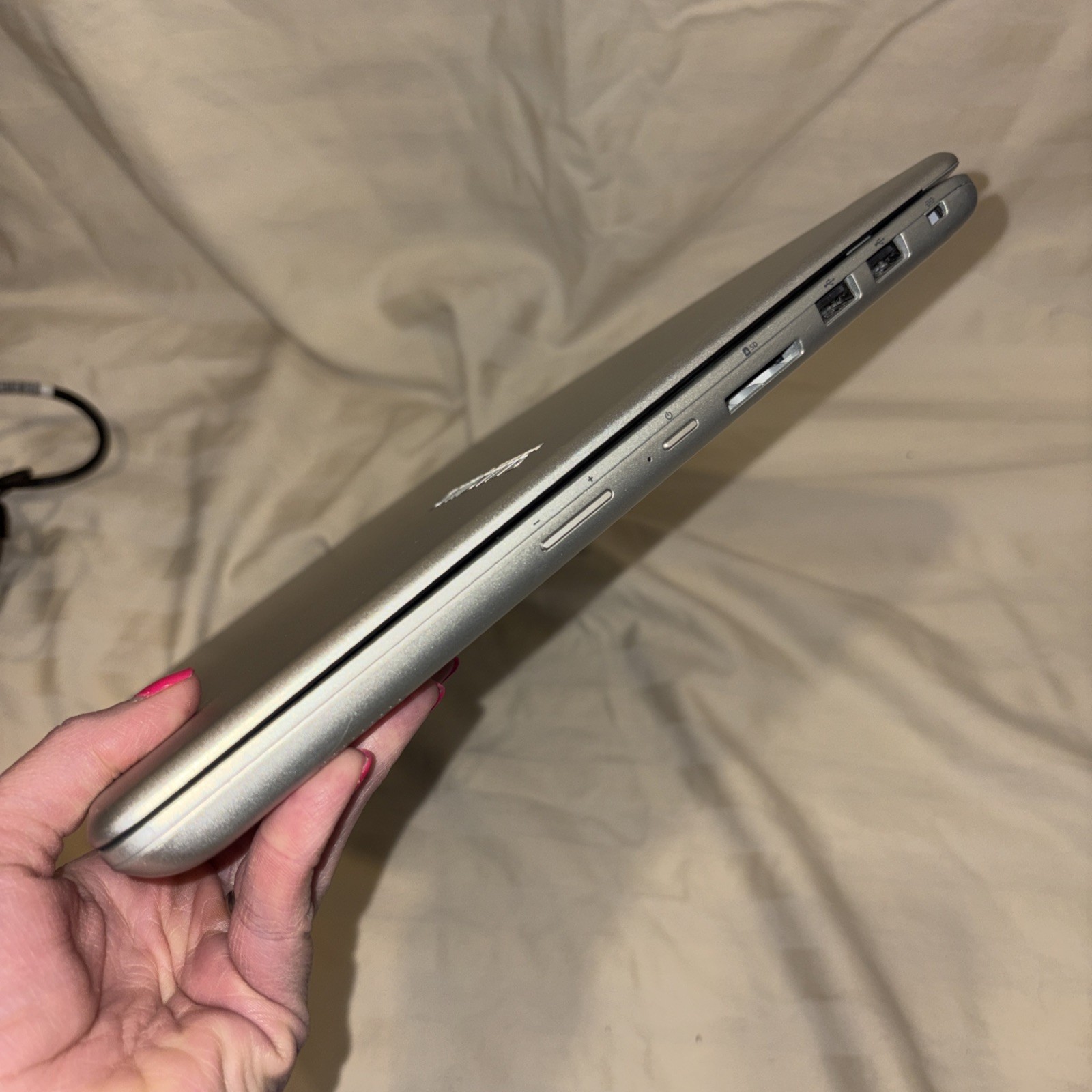 Samsung Notebook 7 Spin Laptop Intel Core i7-6500U 12GB 250 GB Win 10 Home