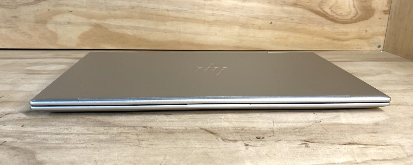 HP ENVY x360 2-in-1 15-ew0013dx 15″ i5-1235U@1.3GHz/16GB RAM/256GB SSD/W11H/READ
