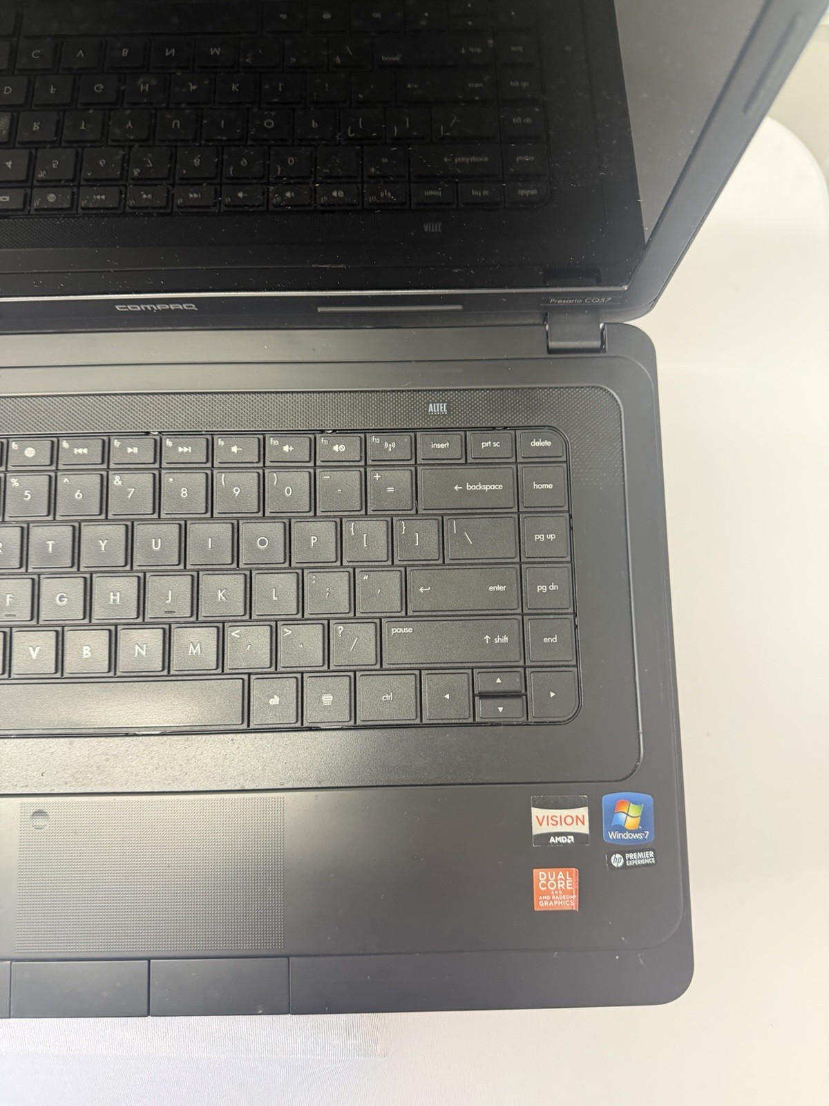 Compaq Presario CQ57 Laptop – Good Screen – AMD E-300 – Good Screen -Read Desc