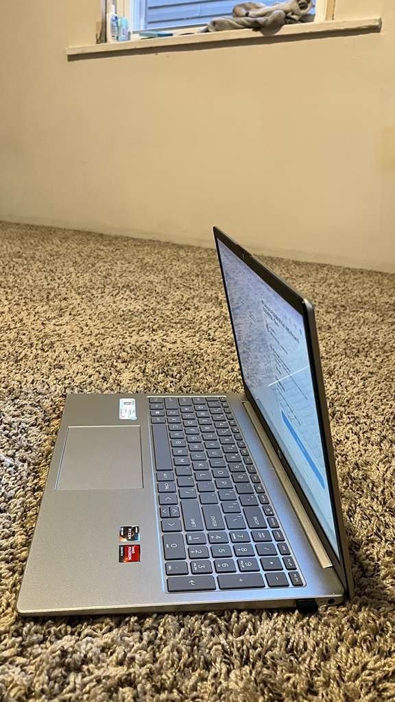 HP Laptop 15-FC0025DX 15.6″ AMD Ryzen 5 7520U 512GB – Silver