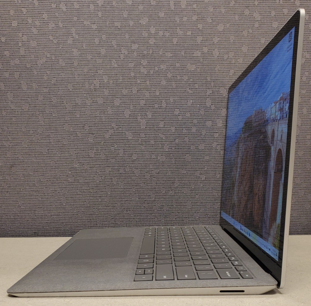 Microsoft Surface Laptop 3 w/power adapter