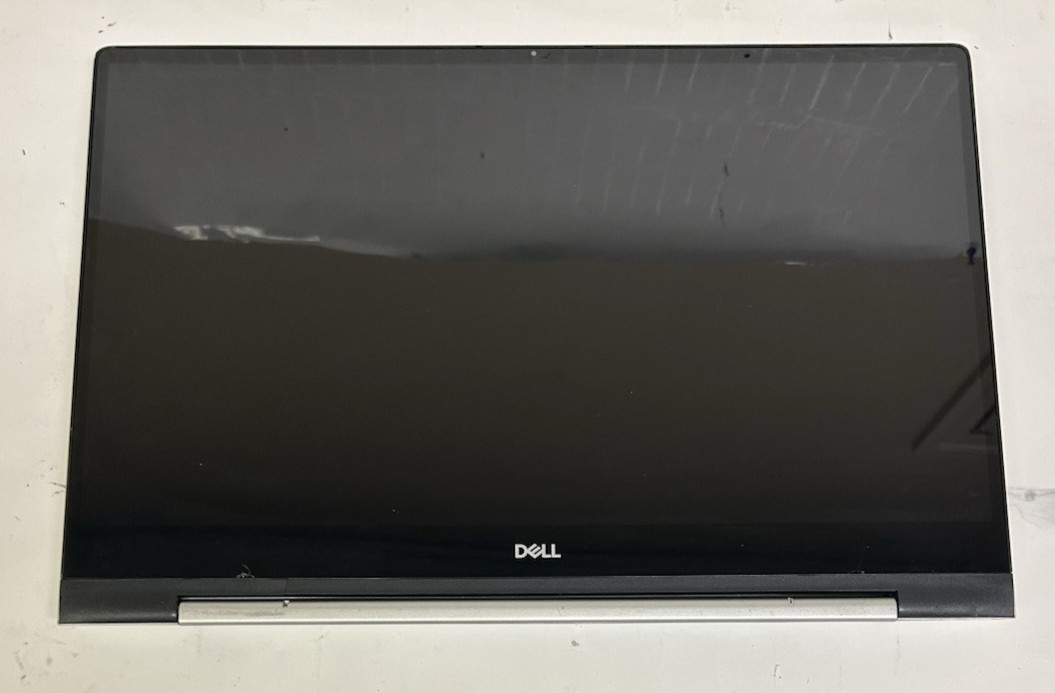 Dell Inspiron 7791 17.3″ i7-10510U @1.8GHz – NO RAM / SSD – GeForce MX250 – READ