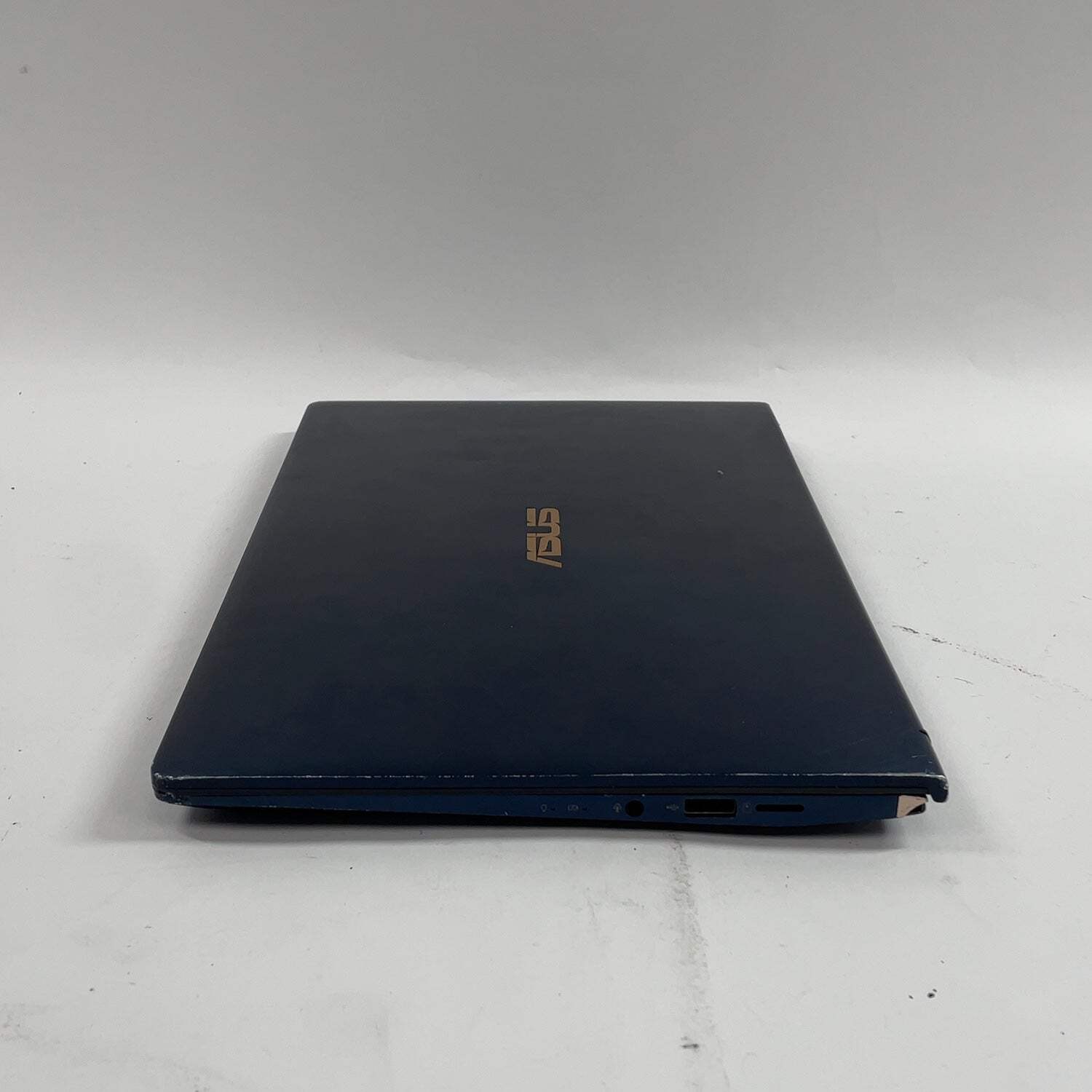 Asus Zenbook 14 UX434F 14″ i7-10510U 1.8GHz 16GB RAM 512GB SSD GeForce MX250