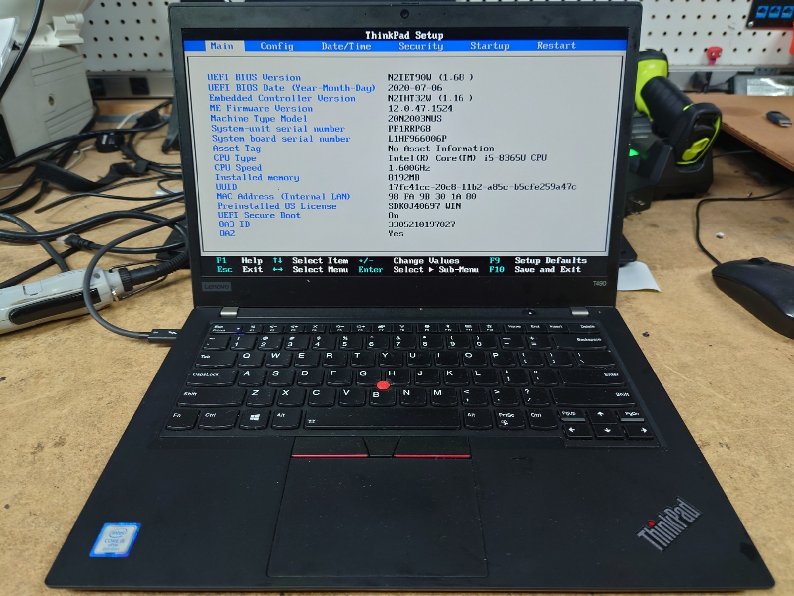 Lenovo ThinkPad T490 14″ FHD i5-8365U 8GB RAM No OS/SSD
