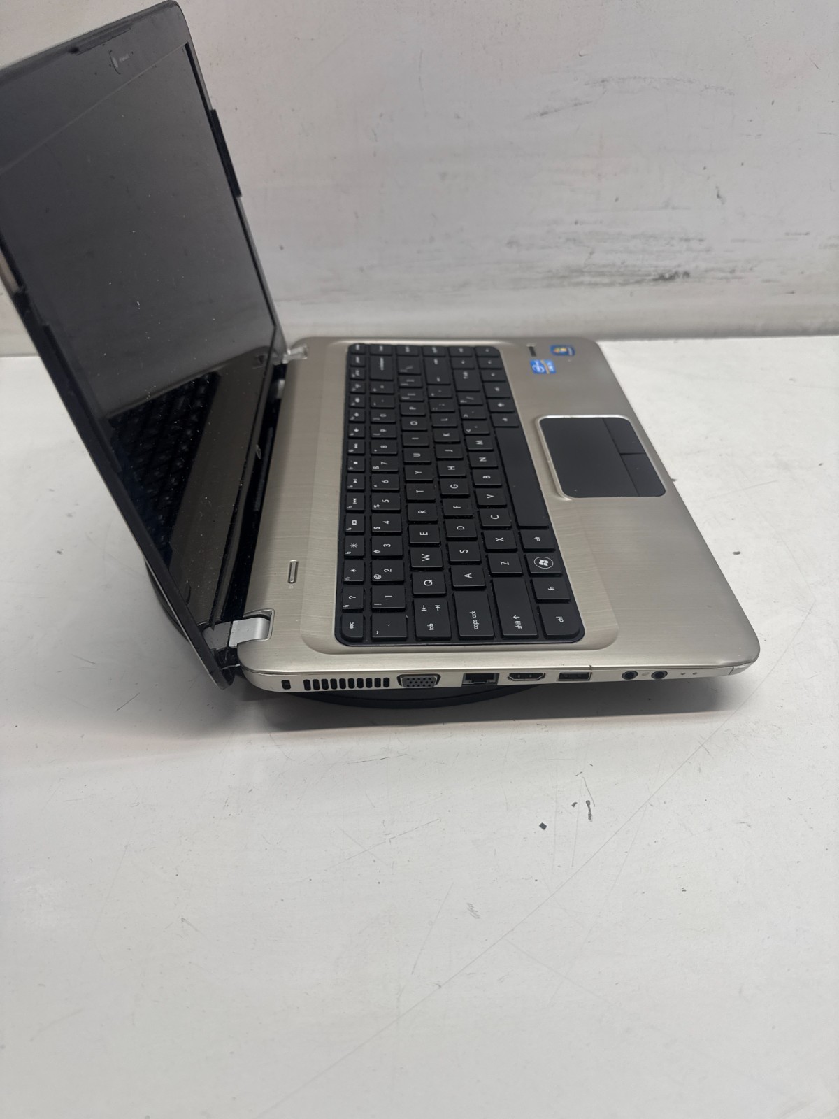 HP Pavilion dm4-2070us Intel Core i5-2410M 2.30GHz 6GB NO HDD