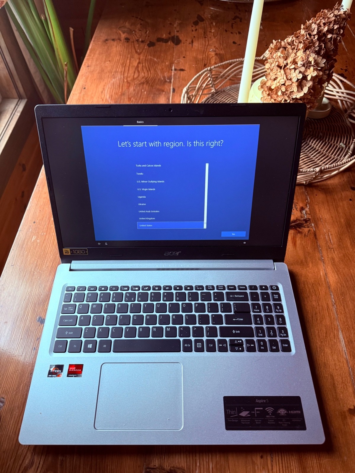Acer Aspire 5 15.6″ (256GB SSD, Intel Core i5-1035G1, 3.60GHz, 8GB, Intel UHD…