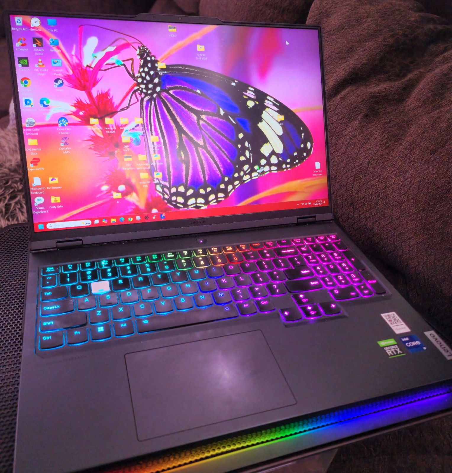 Lenovo Legion Pro 7i Gen 8 16″ RTX 4070 i9-13900HX 16GB DDR5 5600 120Hz 1TB SSD