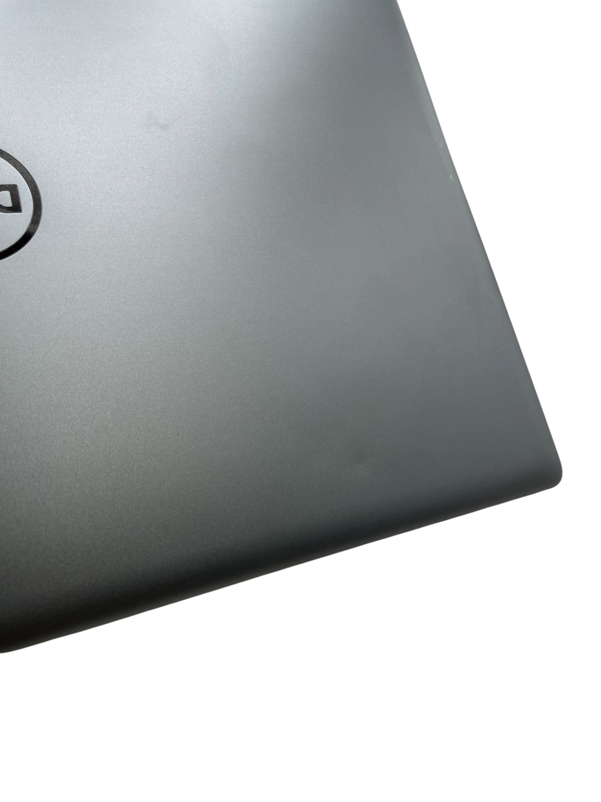Dell Precision 7550 15″ – Xeon W-10855m – 32GB RAM – 1TB SSD – Grade D