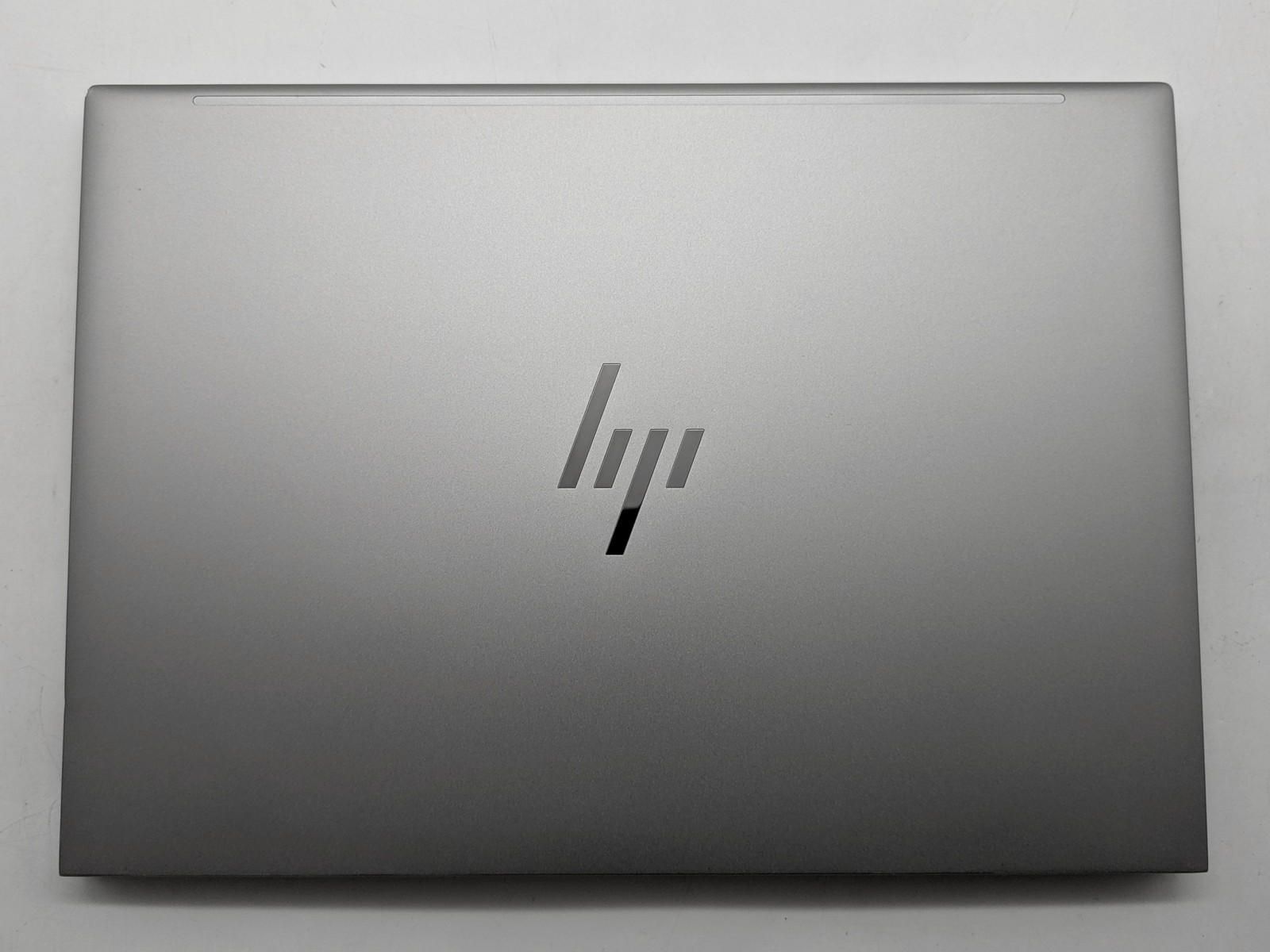 HP ZBook Firefly G11 14″ FHD+ ULTRA 7 165U 512GB 16GB W11P Backlit FP Reader