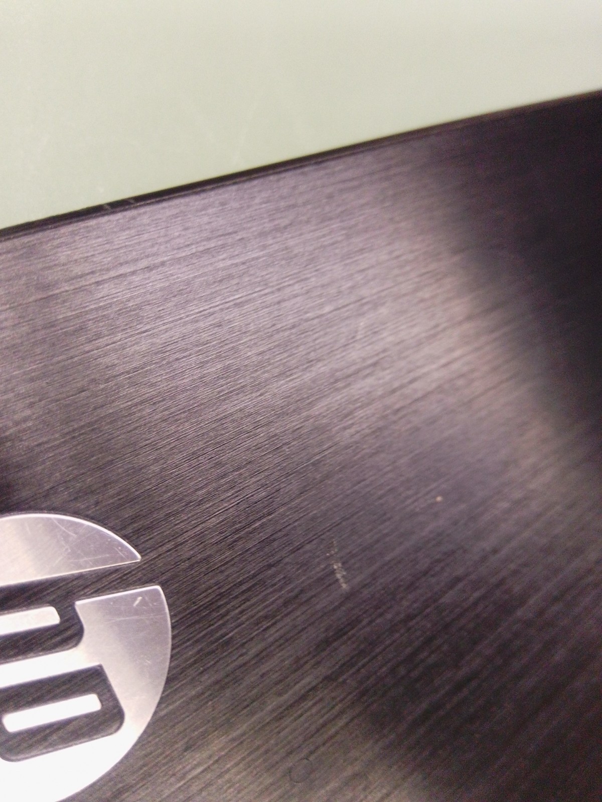 HP ENVY SLEEKBOOK 6, AMD A6 @ 2.1 GHz ,4GB, 500GB HDD, Beats Audio, Red