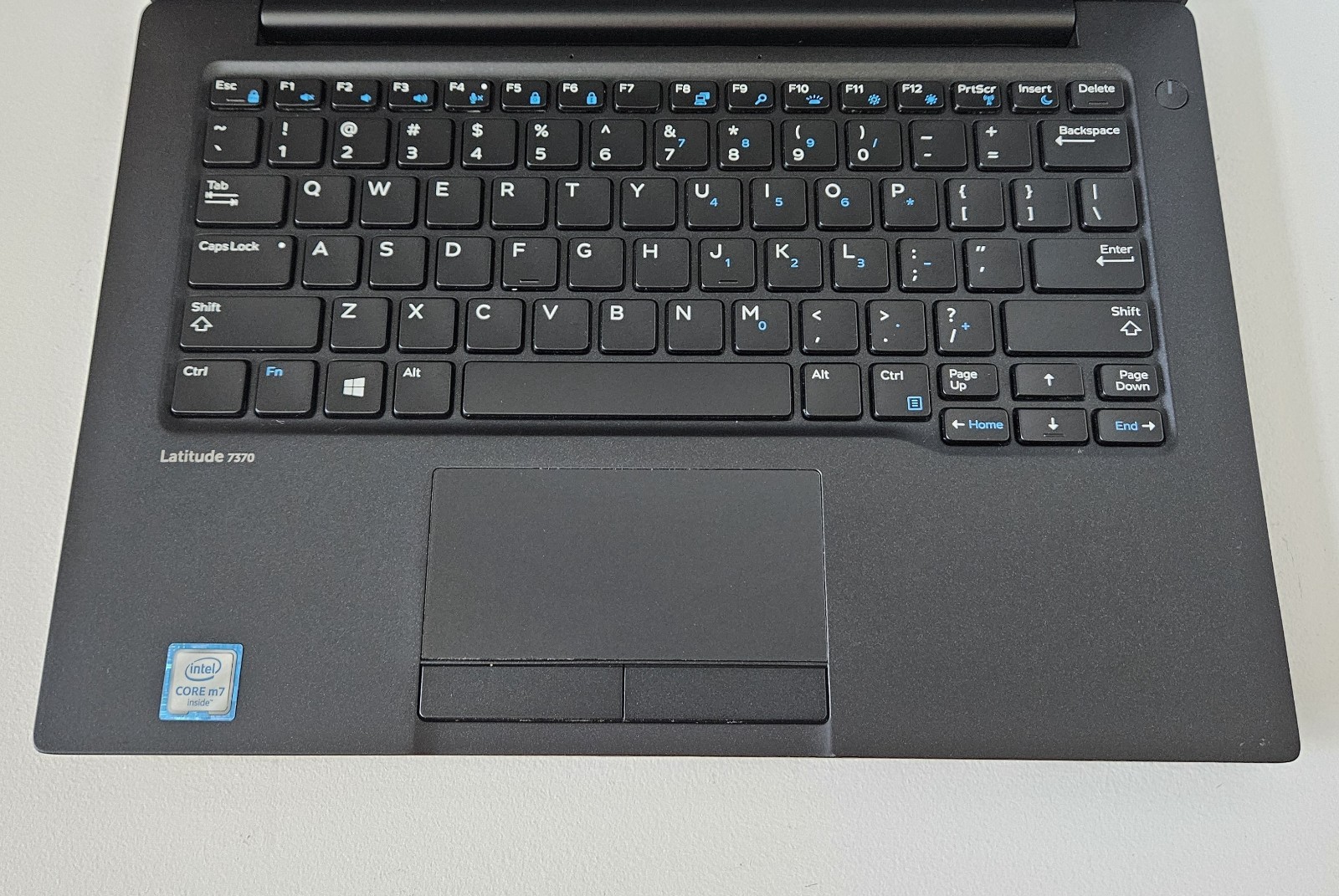 Dell Latitude 7370 Core m7-6Y75 1.2GHz 8GB 256GB NVMe Win 11 Pro💥QHD+ Touch VGC