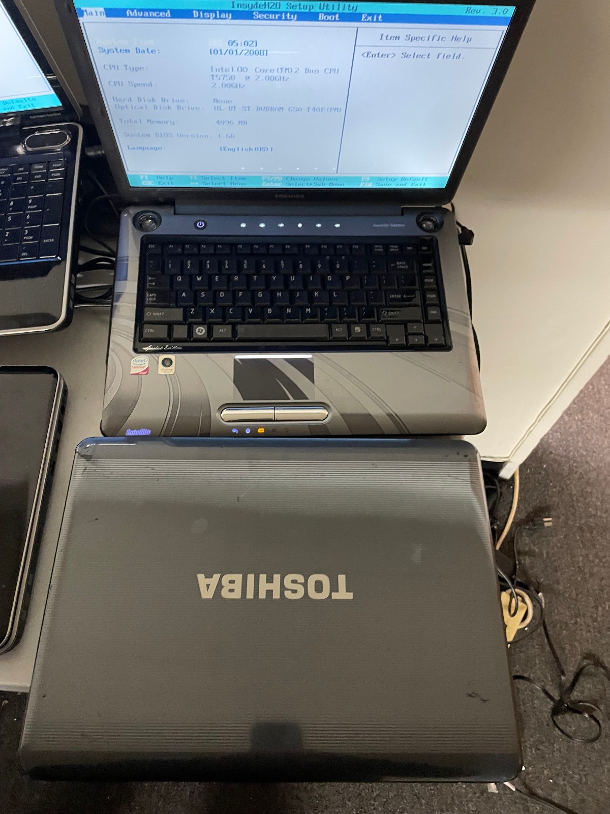 lot 4 Toshiba Satellite (2) A305, (2) A505 Laptops – Parts/Repair Wholesale