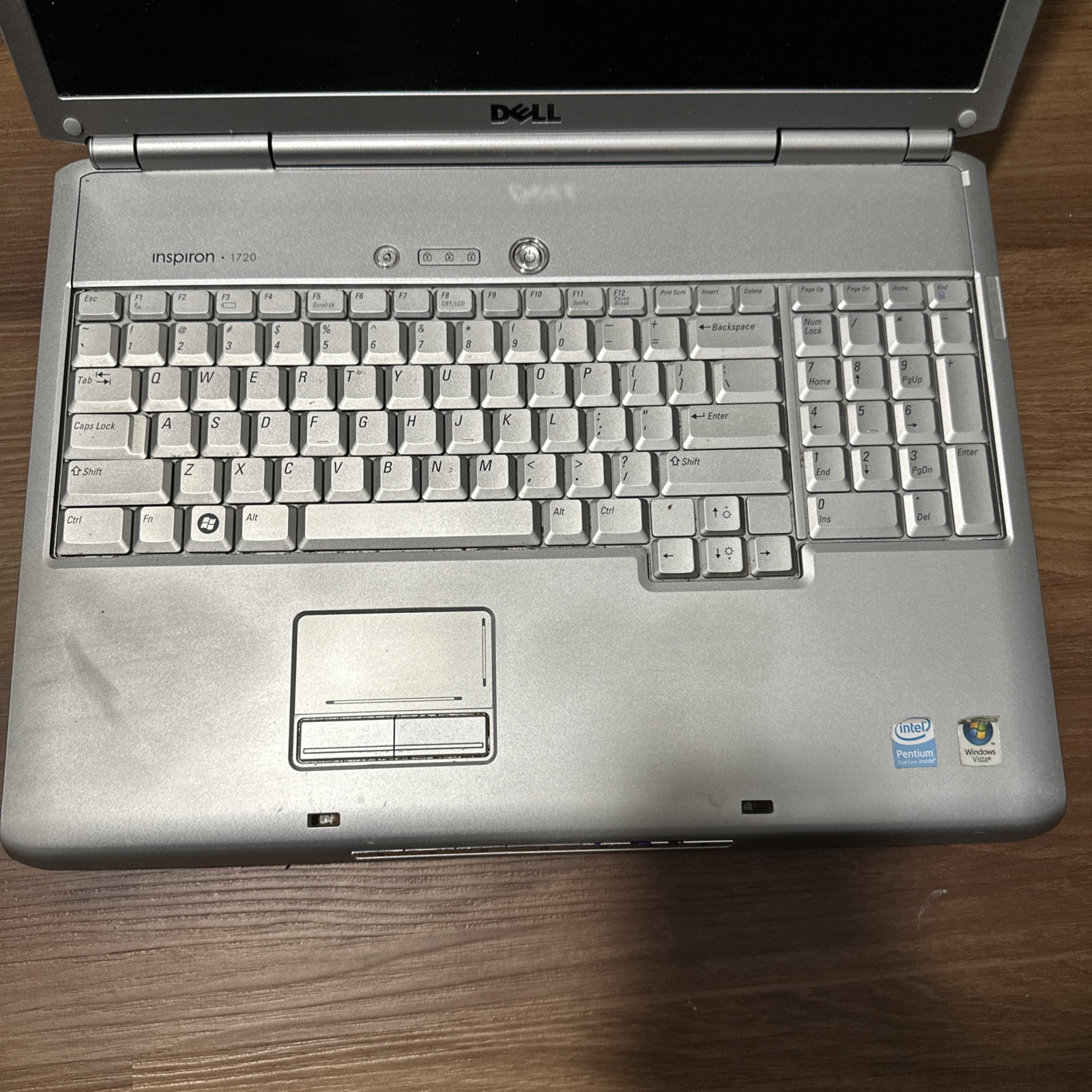 Dell Inspiron 1720 Intel Pentium 1.6GHz 1GB 120GB HDD Windows XP with charger