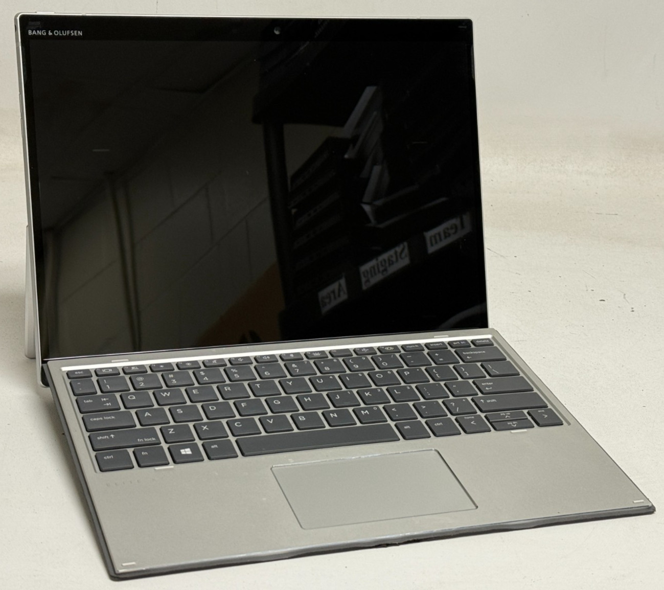 HP Elite x2 G8 2in1 13″ (i7-1185G7 3.0GHz – 16GB RAM – 512GB SSD – Win11Home)