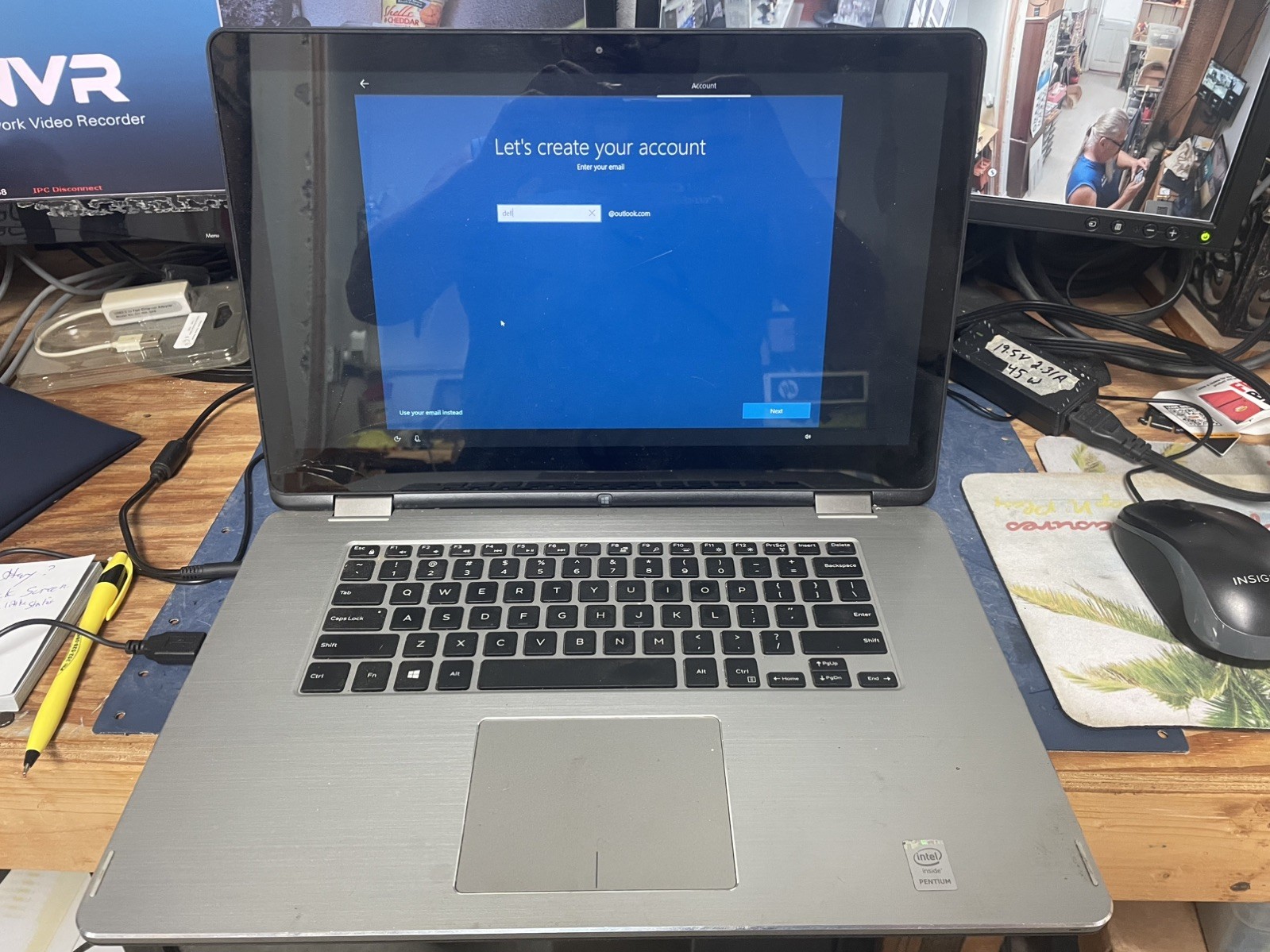 DELL INSPIRON 11 – 3000 SERIES LAPOTOP NEEDS REPAIR READ DESCRIPTION!