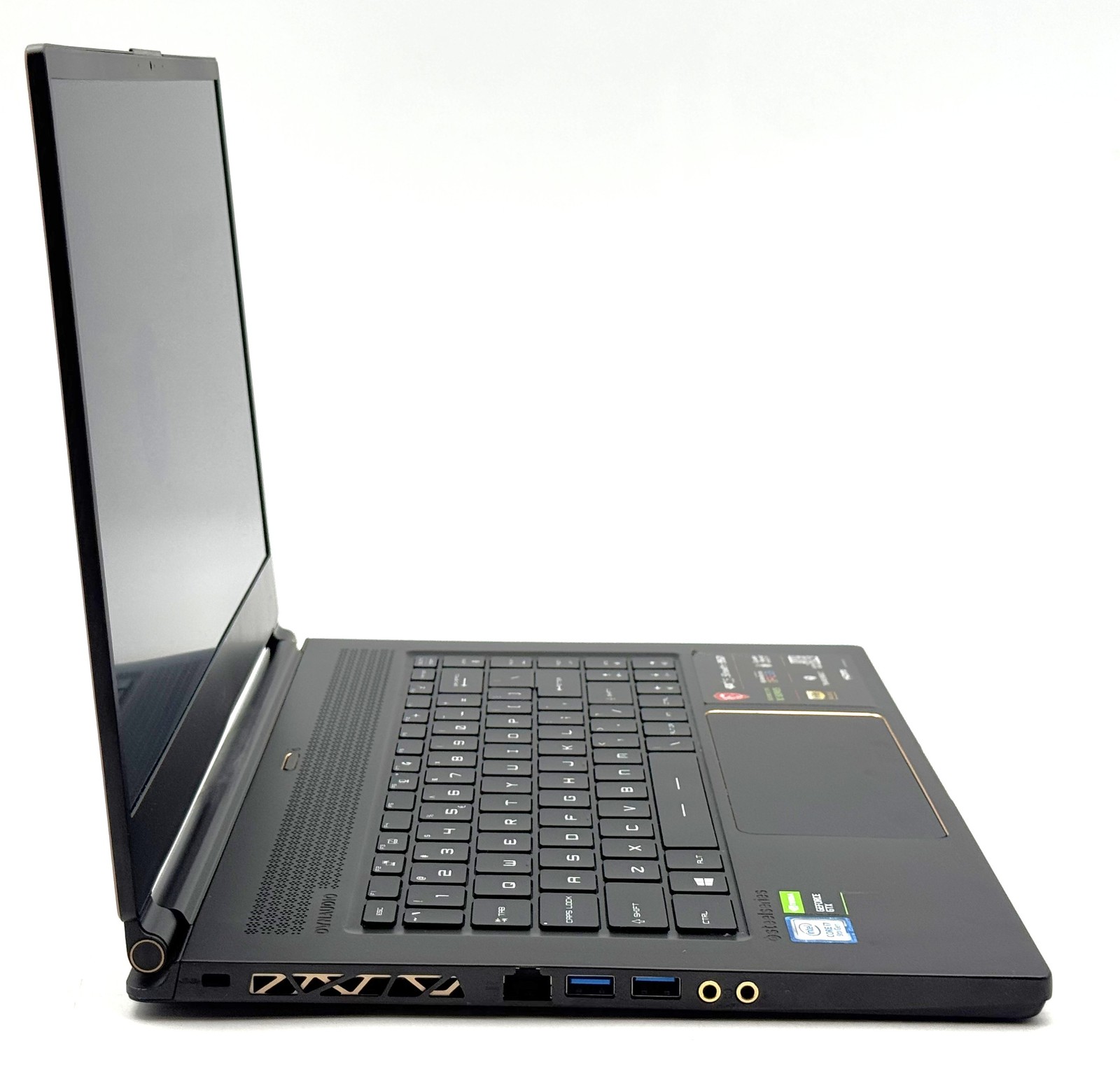 MSI – GS65 Stealth 9SD-1668 – FHD – i7-9750H – 16GB RAM – GTX 1660Ti – 512GB-SSD