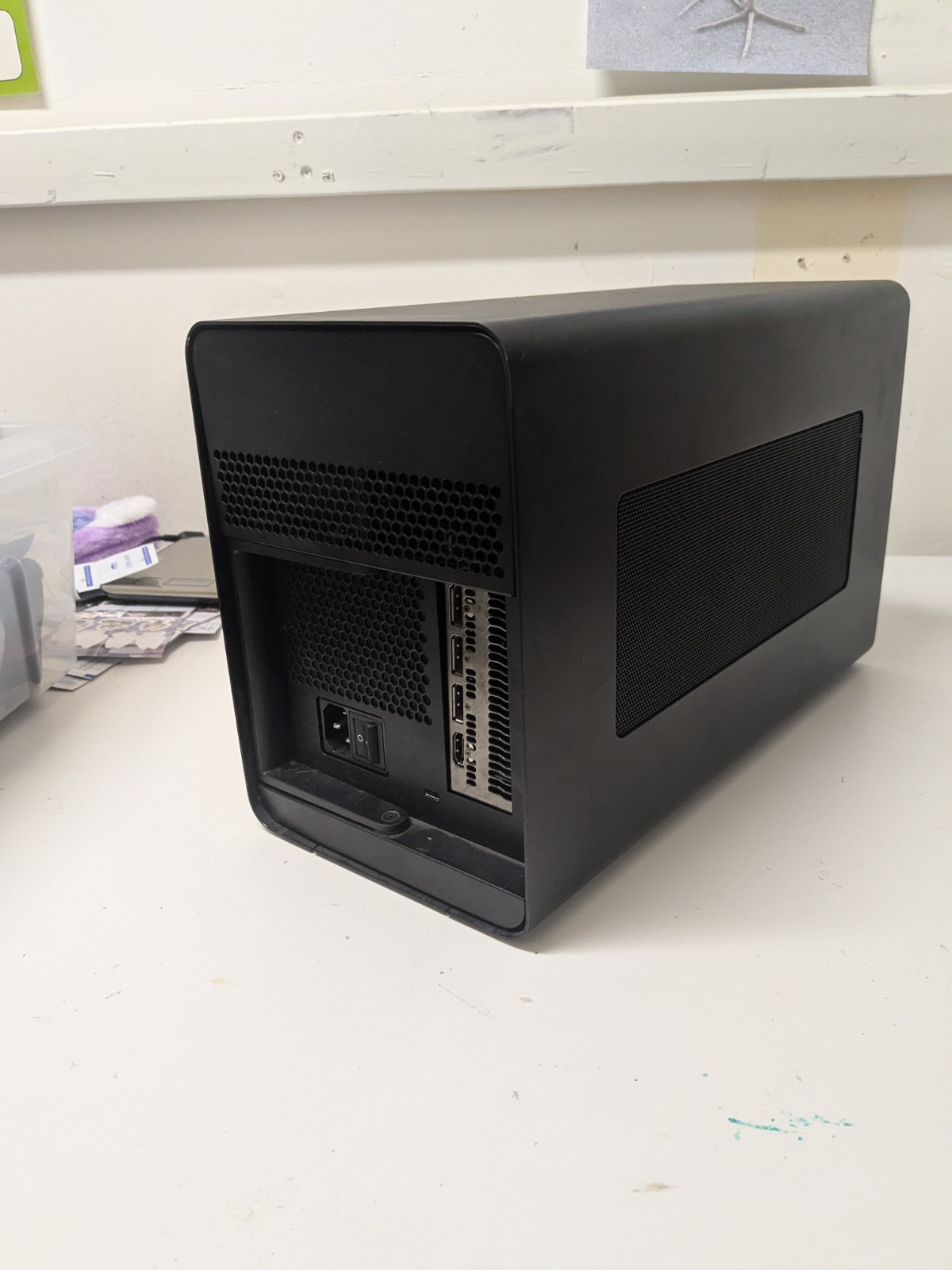Razer Core X With Radeon Vega 64 External GPU Graphics Enclosure – Black Tested