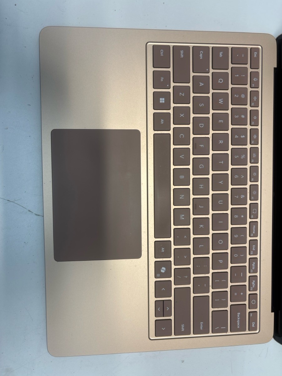 PRE-OWNED MICROSOFT SURFACE LAPTOP 7 2036 WITH CHARGER (P23017458)
