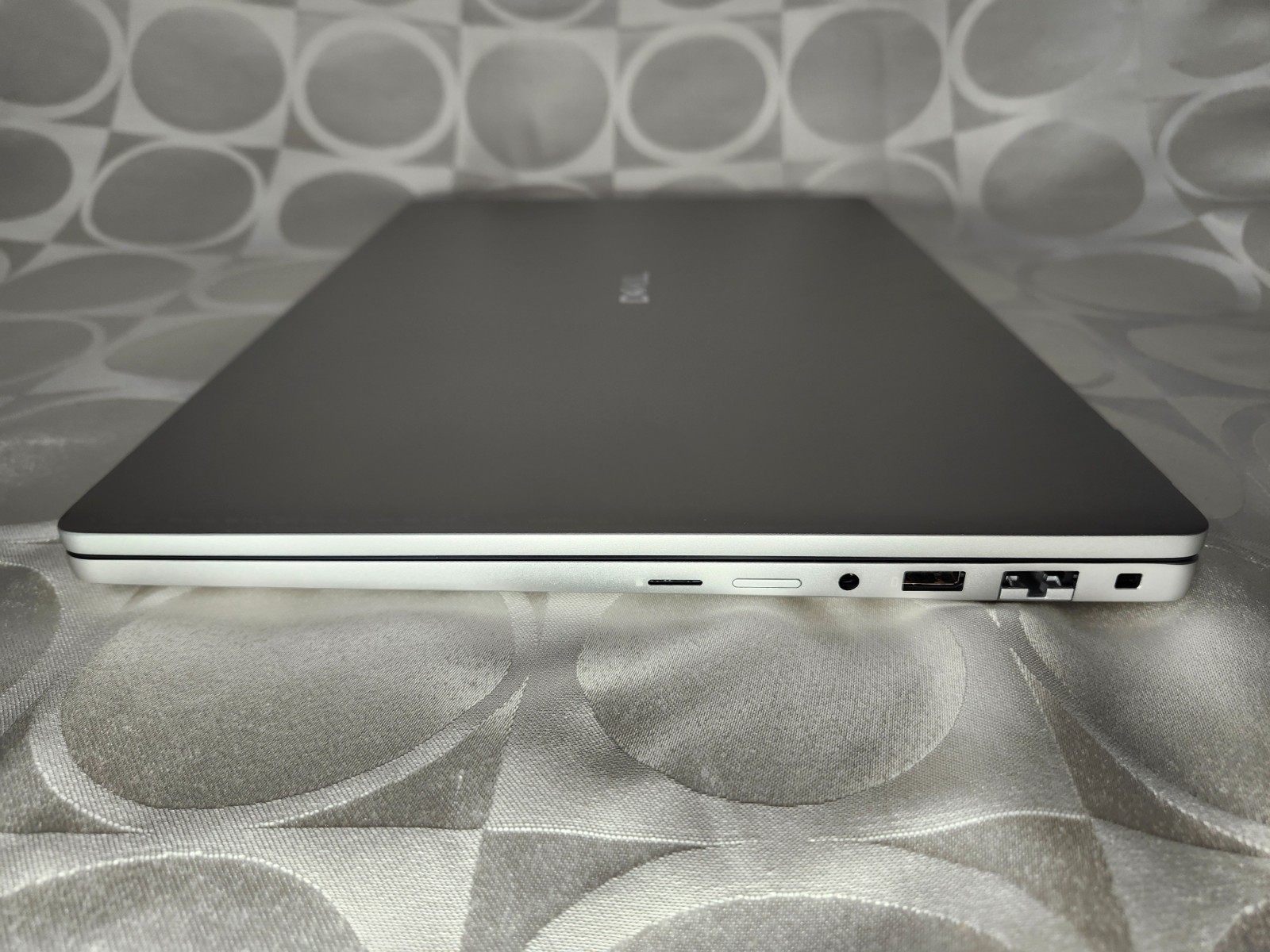 Dell Pro 16 Plus PB16250 16” laptop: Ultra 5 235U 4.9GHz CPU, 32GB RAM 256GB SSD