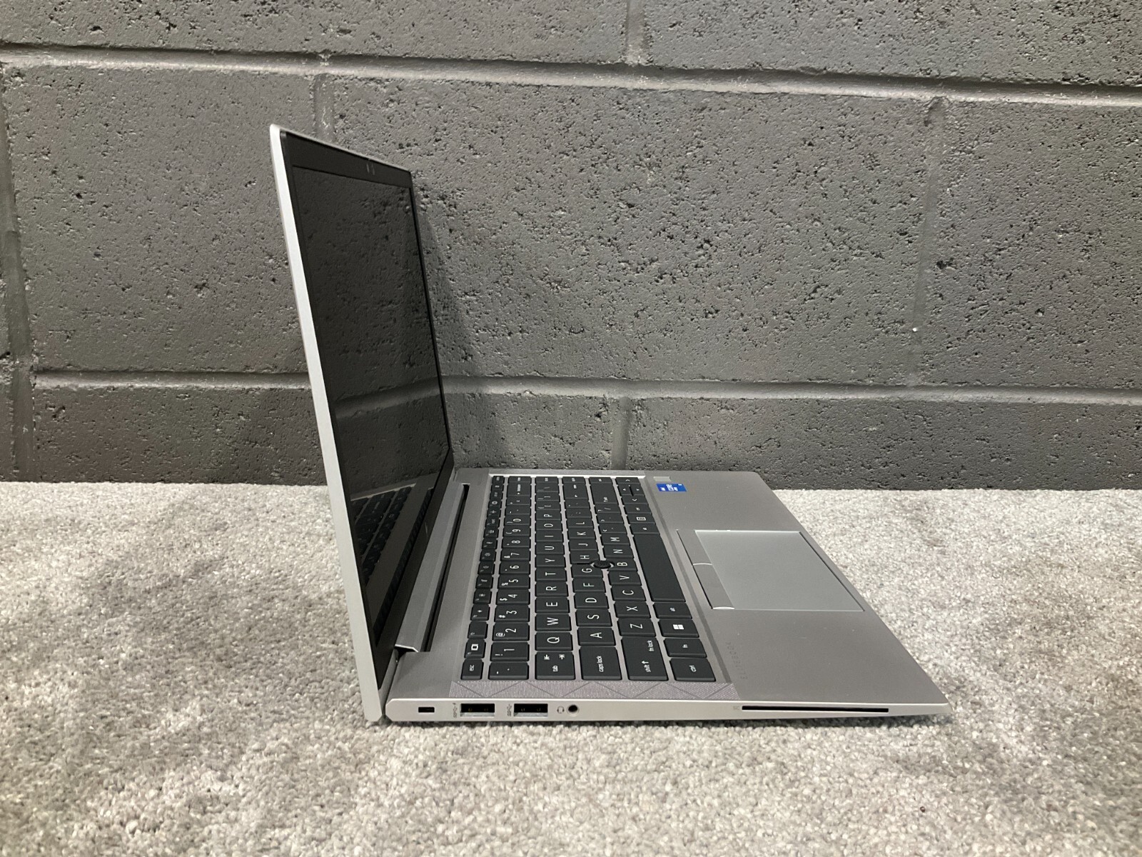 HP EliteBook 840 G8 i5-1145G7 16GB 256GB BT5 WiFi6 14F W10P 40K95EC#ABA ✅❤️️✅