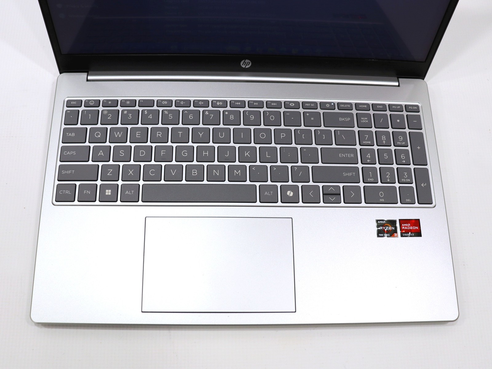 HP Laptop 15-FC0099NR 15.6″ AMD Ryzen 3 7320U 8GB RAM 125GB NVMe Win 11 Pro Read