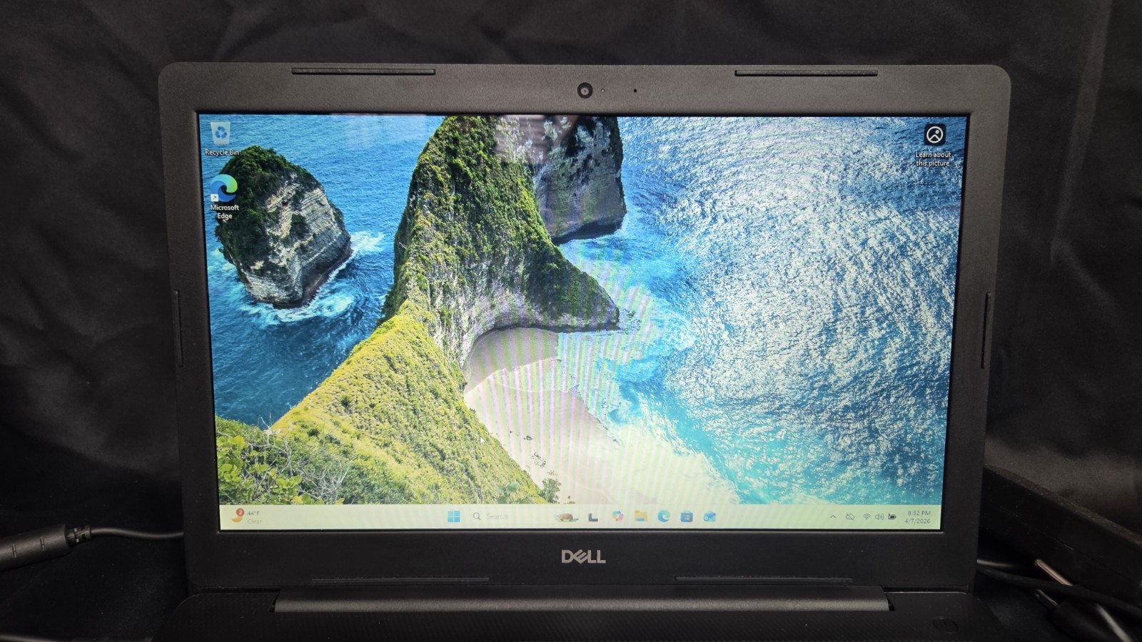 Dell Inspiron 3585 15.5″AMD Ryzen 3 2200U 8GB 256gb SSD win11pro wifi