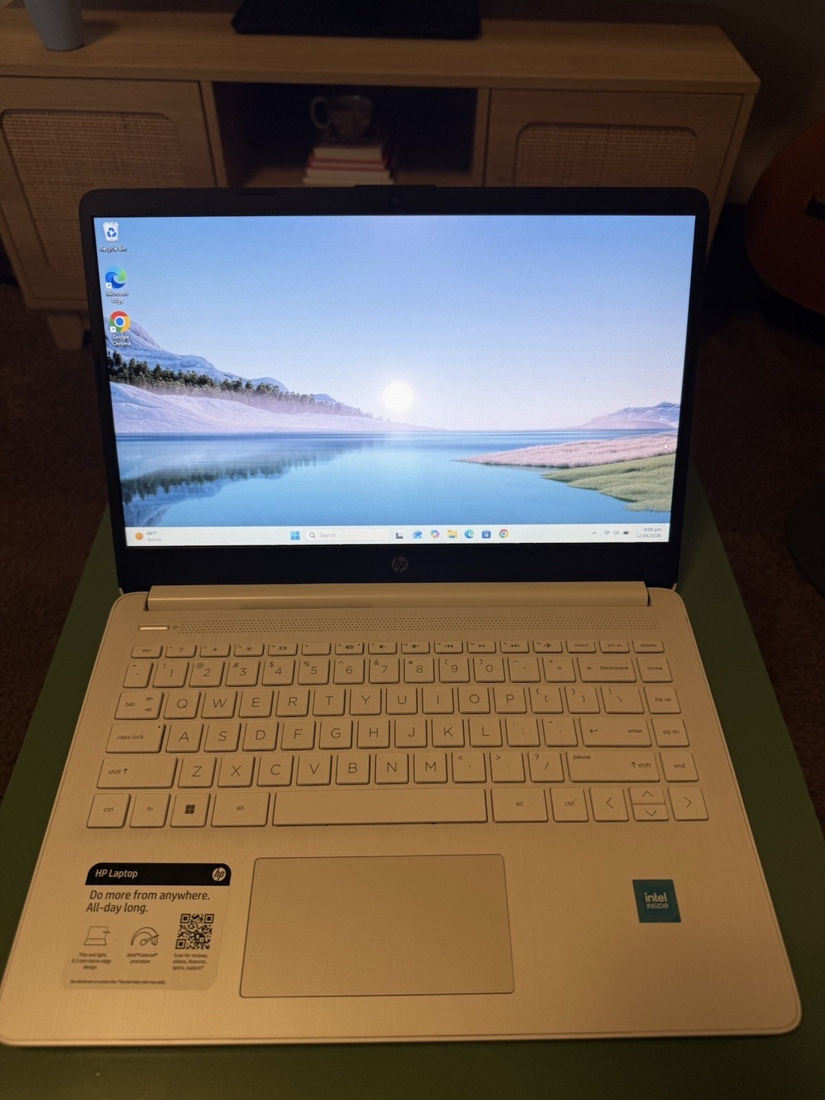 HP Laptop 14-dq0xxx 14″ Celeron N4120 16GB 64GB eMMC Win 11 White
