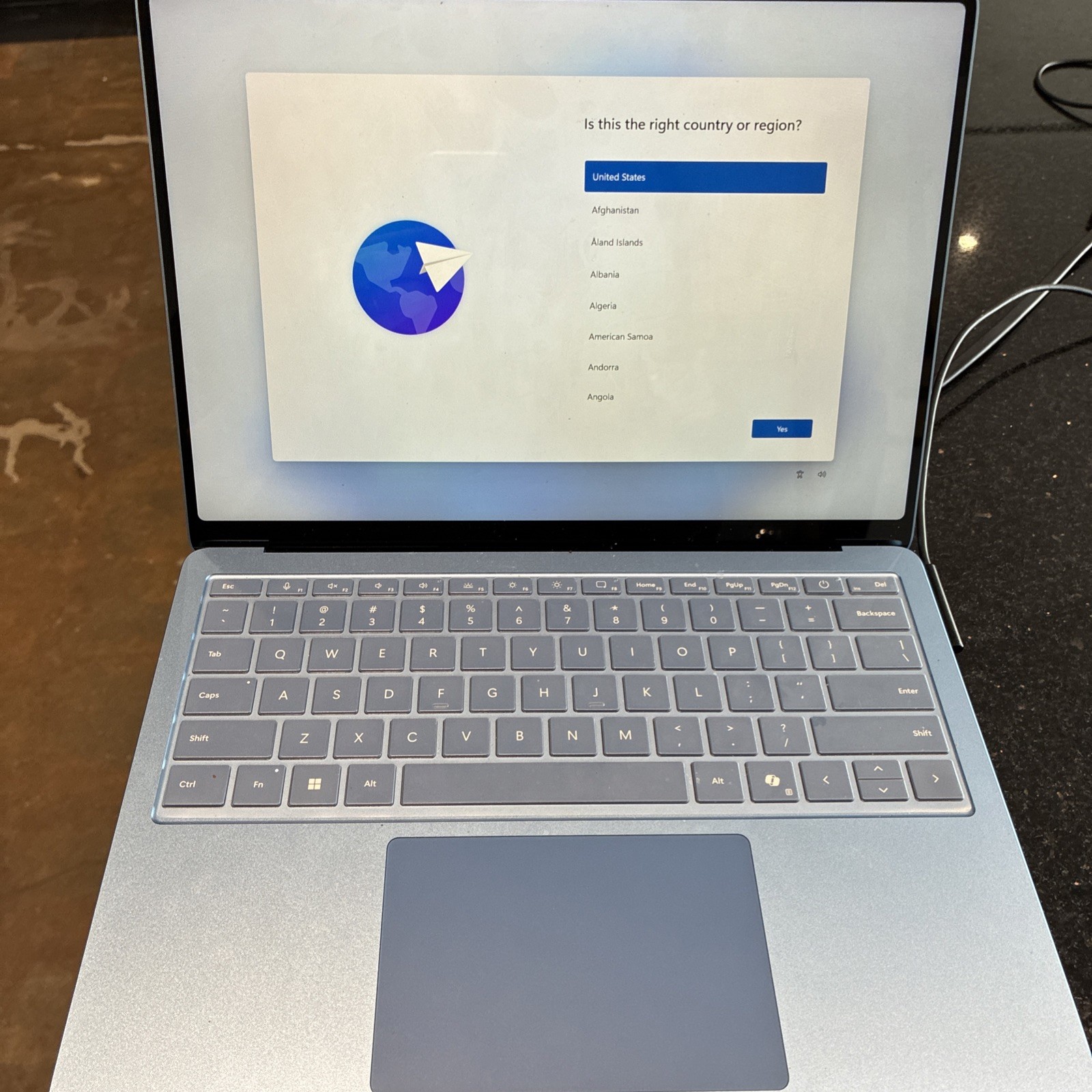 Microsoft Surface Laptop Copilot+ PC 13.8 Touchscreen Snapdragon X Plus Process