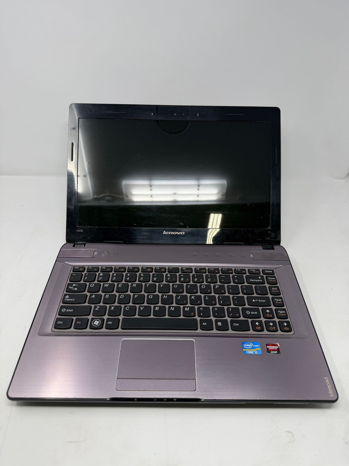 Lenovo 20090 y470 i5-2450M 4GB Radeon HD 7670M No HD Grade B