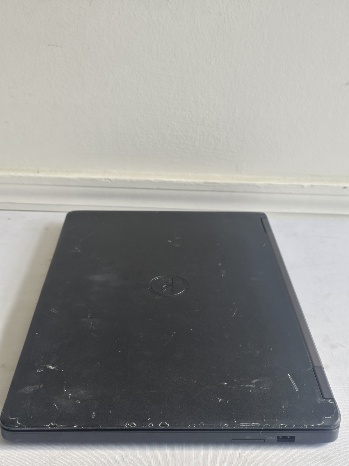 Dell Latitude E5550 Laptop – Intel i5-5300u – 8GB RAM – 120GB – Win 10 – READ