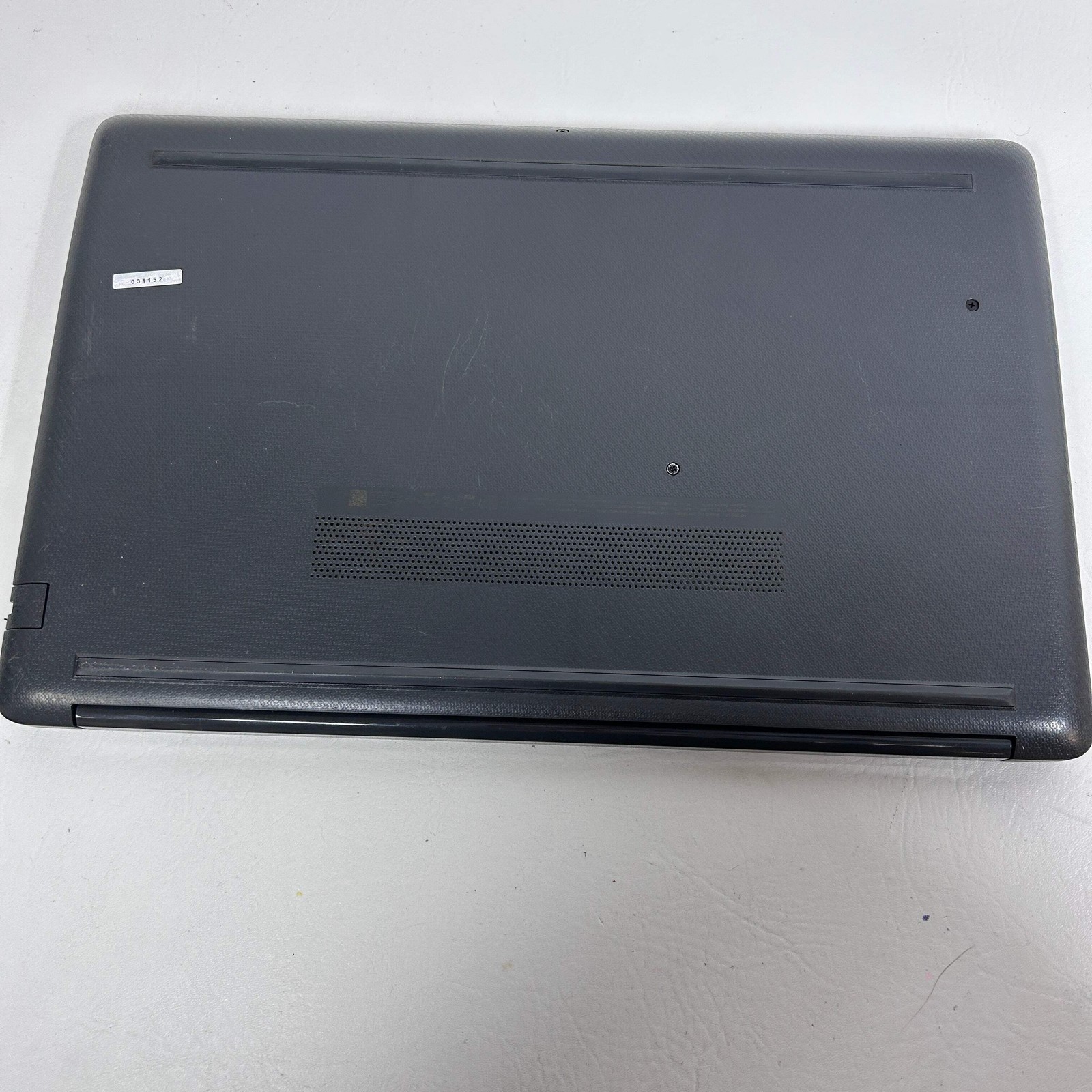 HP NoteBook 255 G7 15.6″ 3020e 1.2GHz 4GB RAM 128GB SSD