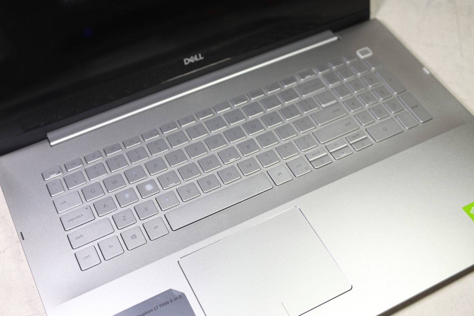 Dell Inspiron 7791 Intel Core i7-10510U CPU 1.80GHz-16GB RAM-512GB NVMe-NO OS