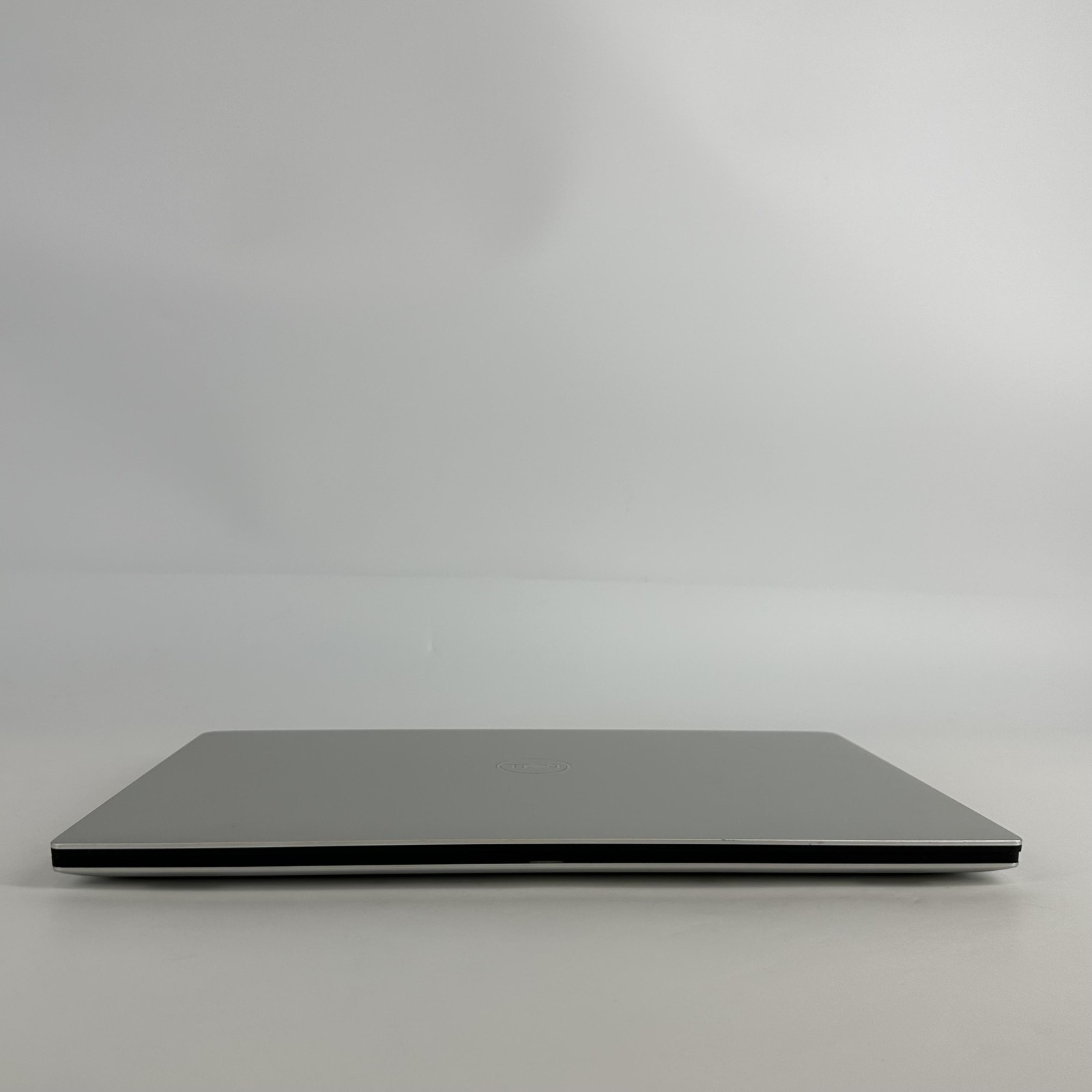 Dell XPS 15 7590 4K i7-9750H 2.60GHz 16GB 512GB SSD GTX 1650 Very Good