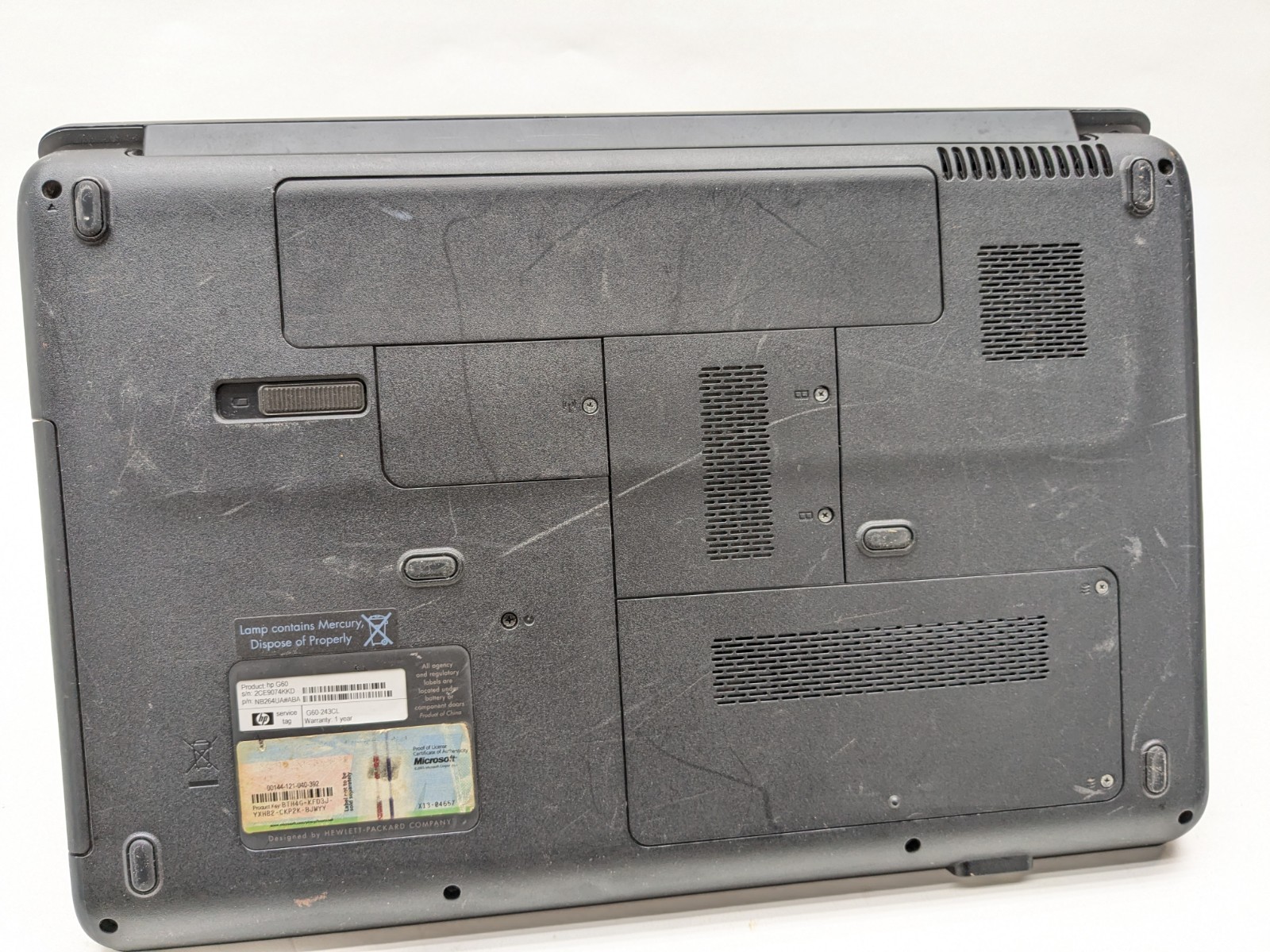 HP g60-243cl Notebook Pc Laptop SILVER For Parts 16″ Diagonal