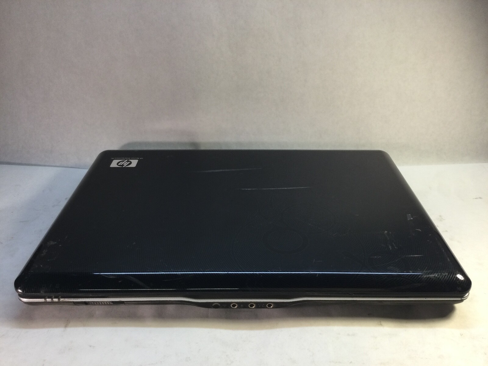 HP Pavilion dv6700 15″ Laptop AMD Athlon 64 X2 -BOOTS/BROKEN SATA- MZ