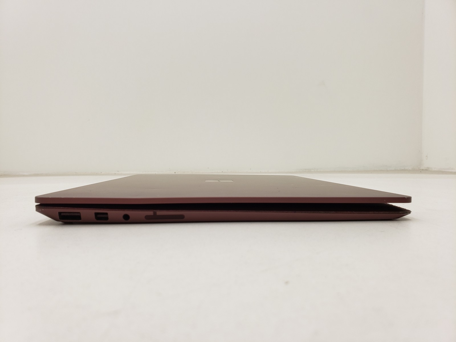 Microsoft Surface Laptop 1769 Intel Core i5-7200U 8GB RAM 256GB SSD 13.5″ Win 11