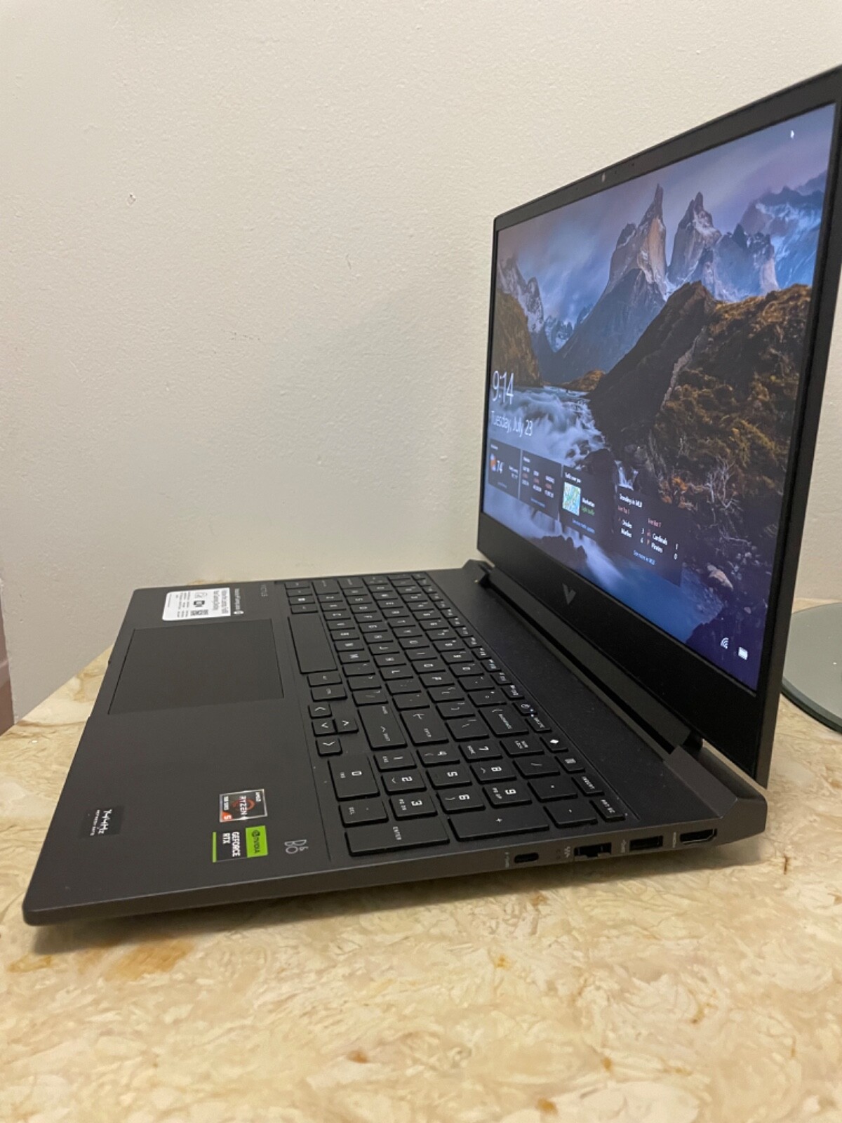 HP Victus Gaming Laptop Ryzen 5 7535HS RTX 2050 8GB Ram 512GB SSD 15.6″ W11H