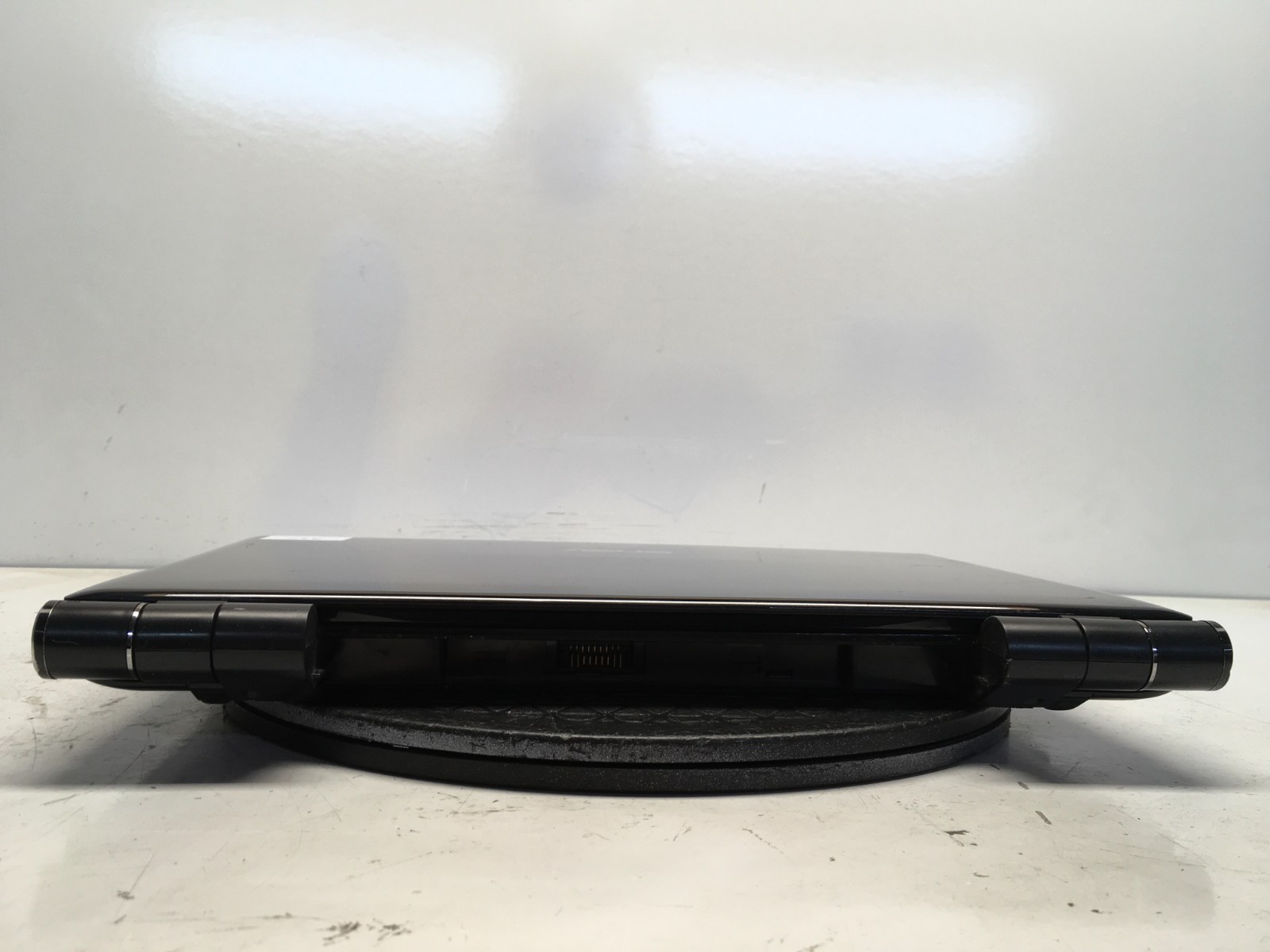 Asus U81A Intel Core 2 Duo T6500 2.1GHz 4 GB NO HDD