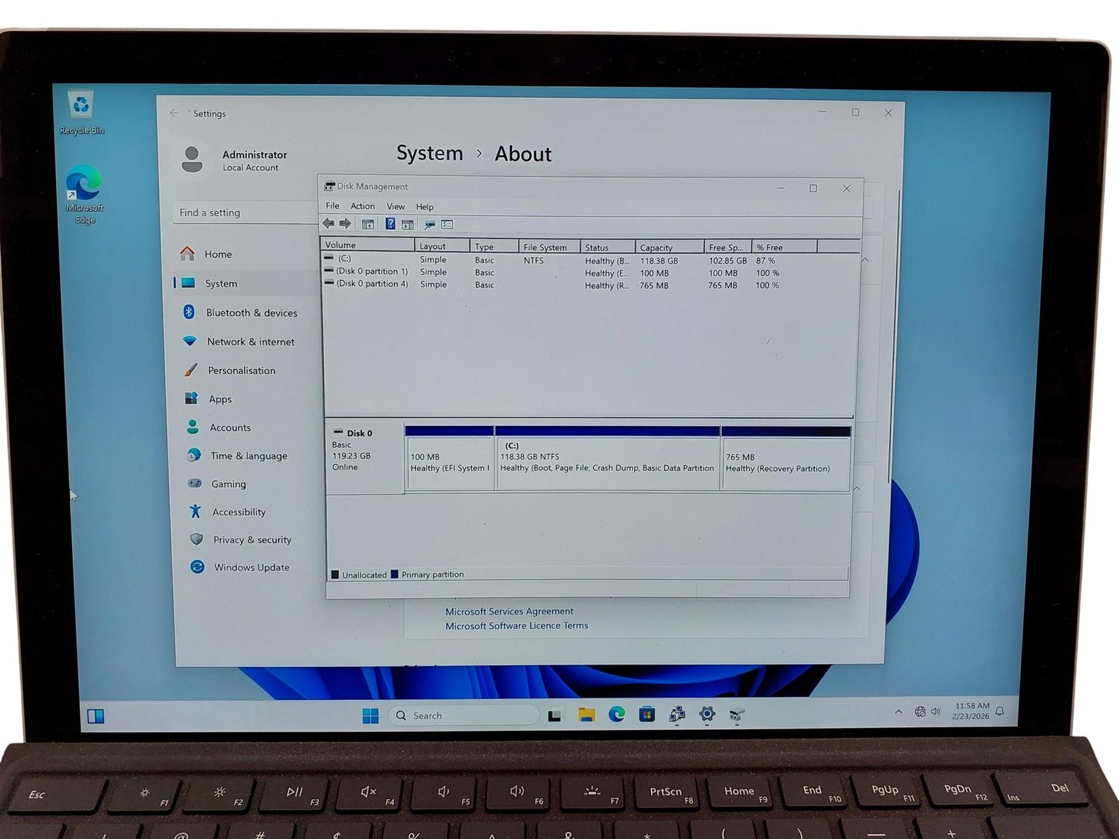 Microsoft Surface Pro 7+ 1960 Intel Core i5-1135G7 8GB RAM 128GB SSD
