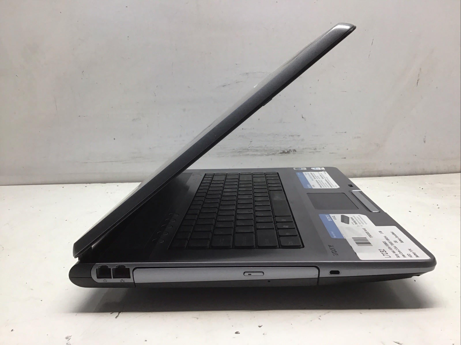 Sony Vaio VGN-FE880E Intel Core 2 Duo T5500 1.66GHz 2 GB NO HDD
