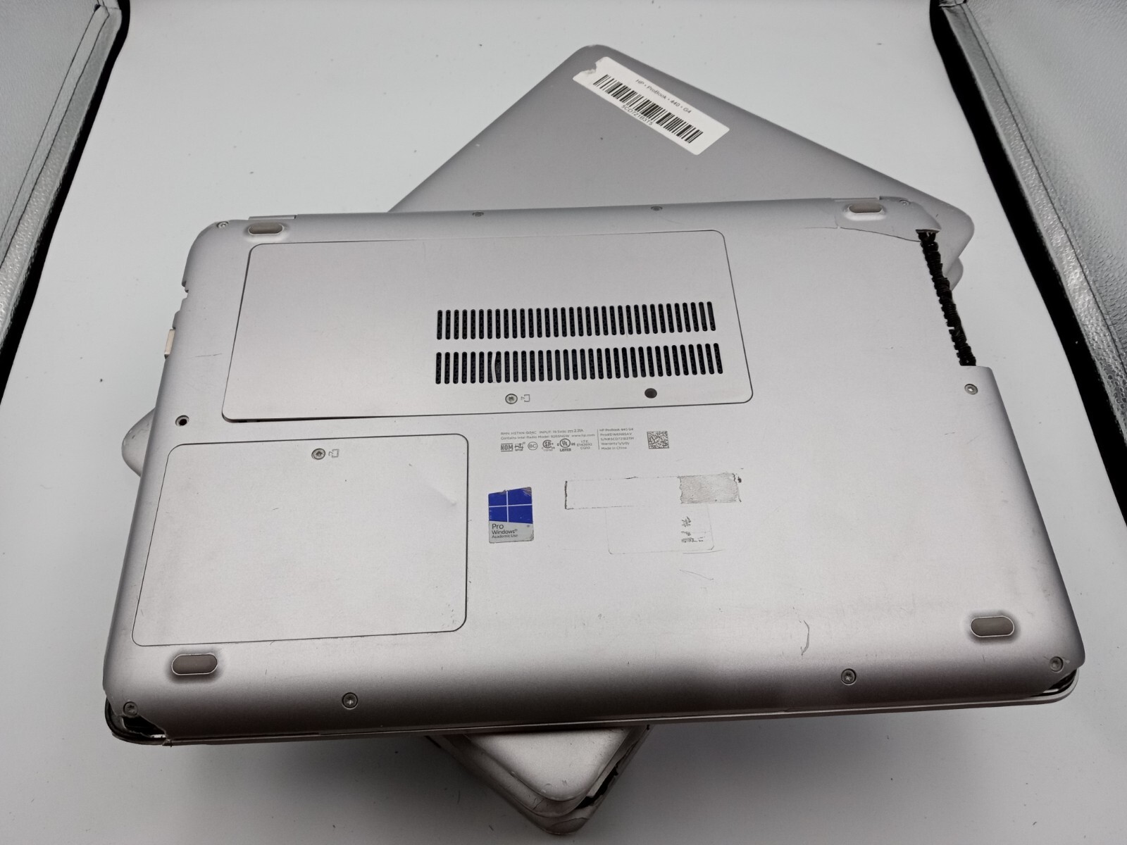 Lot of 5 – HP ProBook 440 G4 14″ Laptop Intel i3 7th Gen -CASE DAMAGE -READ -RR